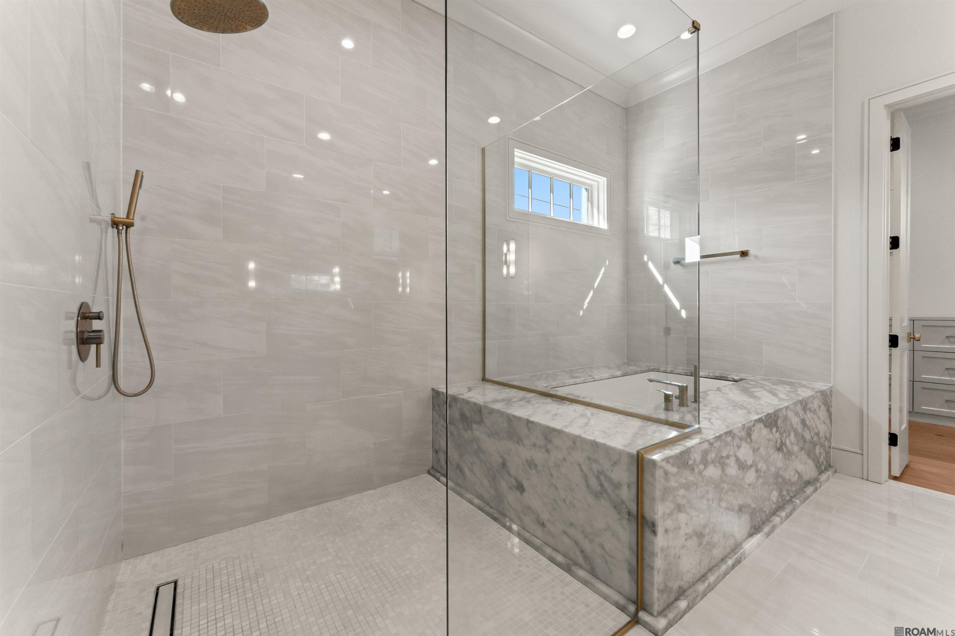 8721 W Fairway Dr, Baton Rouge, LA, 70809