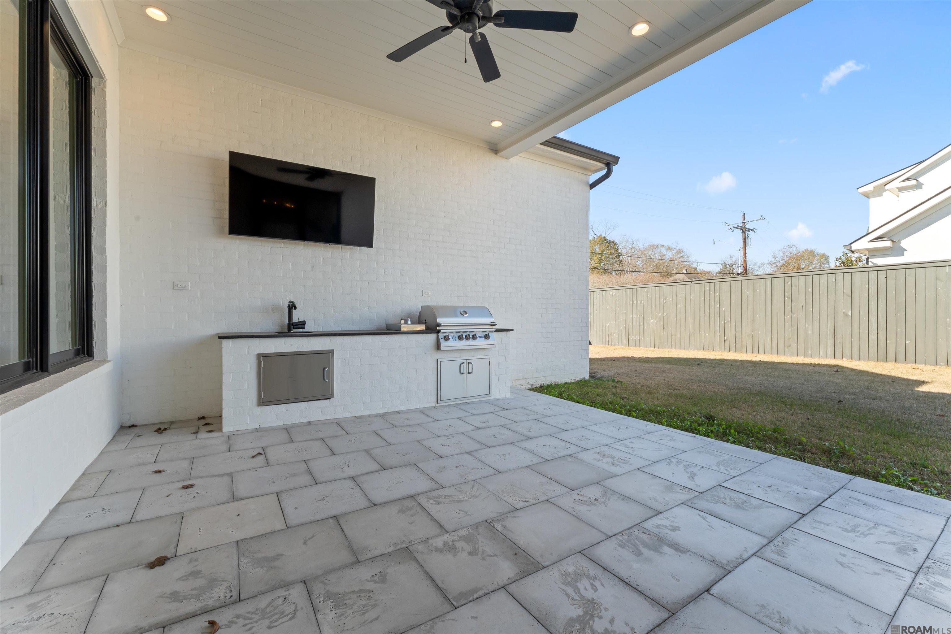 8721 W Fairway Dr, Baton Rouge, LA, 70809