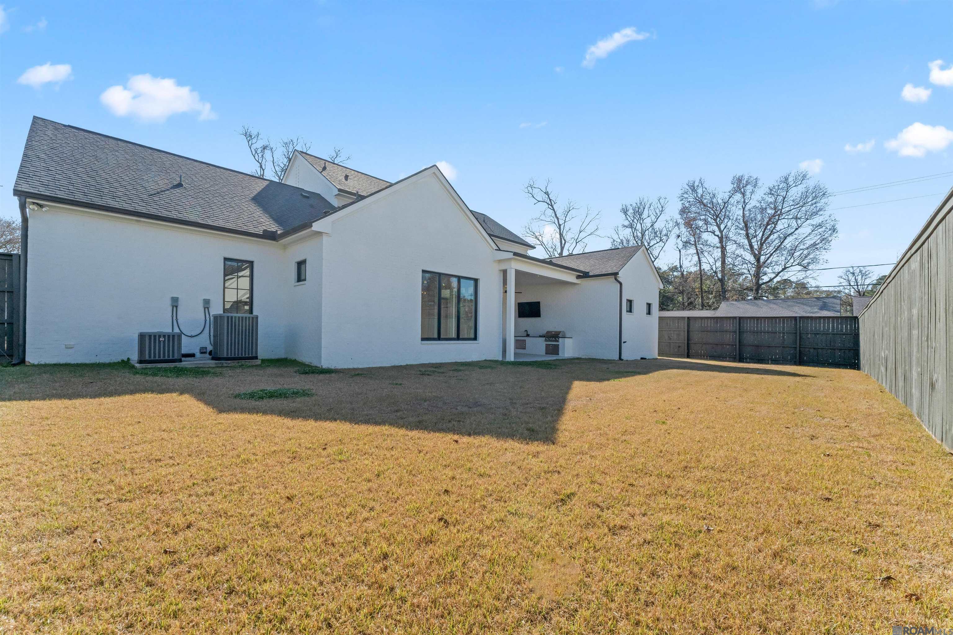 8721 W Fairway Dr, Baton Rouge, LA, 70809