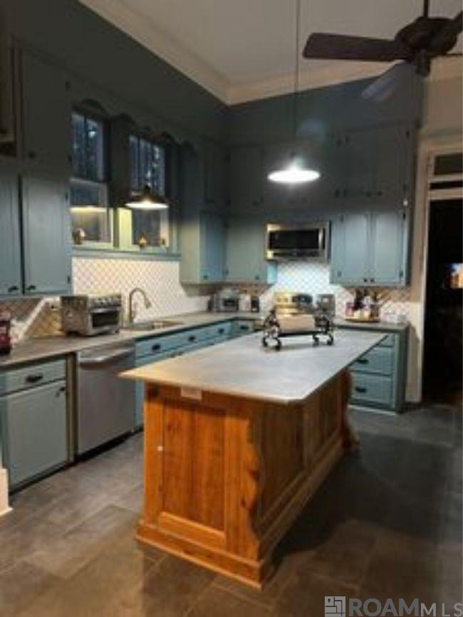 1030 2nd St, Morgan City, LA, 70380