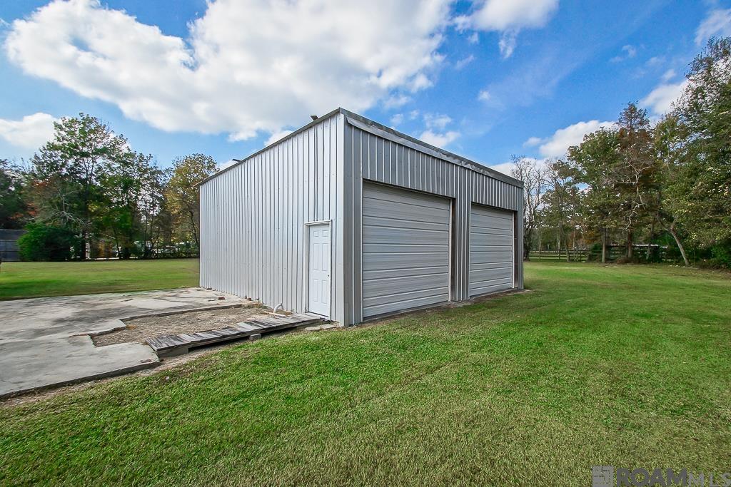 39076 David Dr, Prairieville, LA, 70769