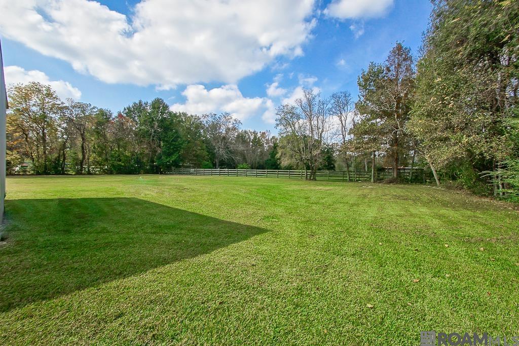 39076 David Dr, Prairieville, LA, 70769