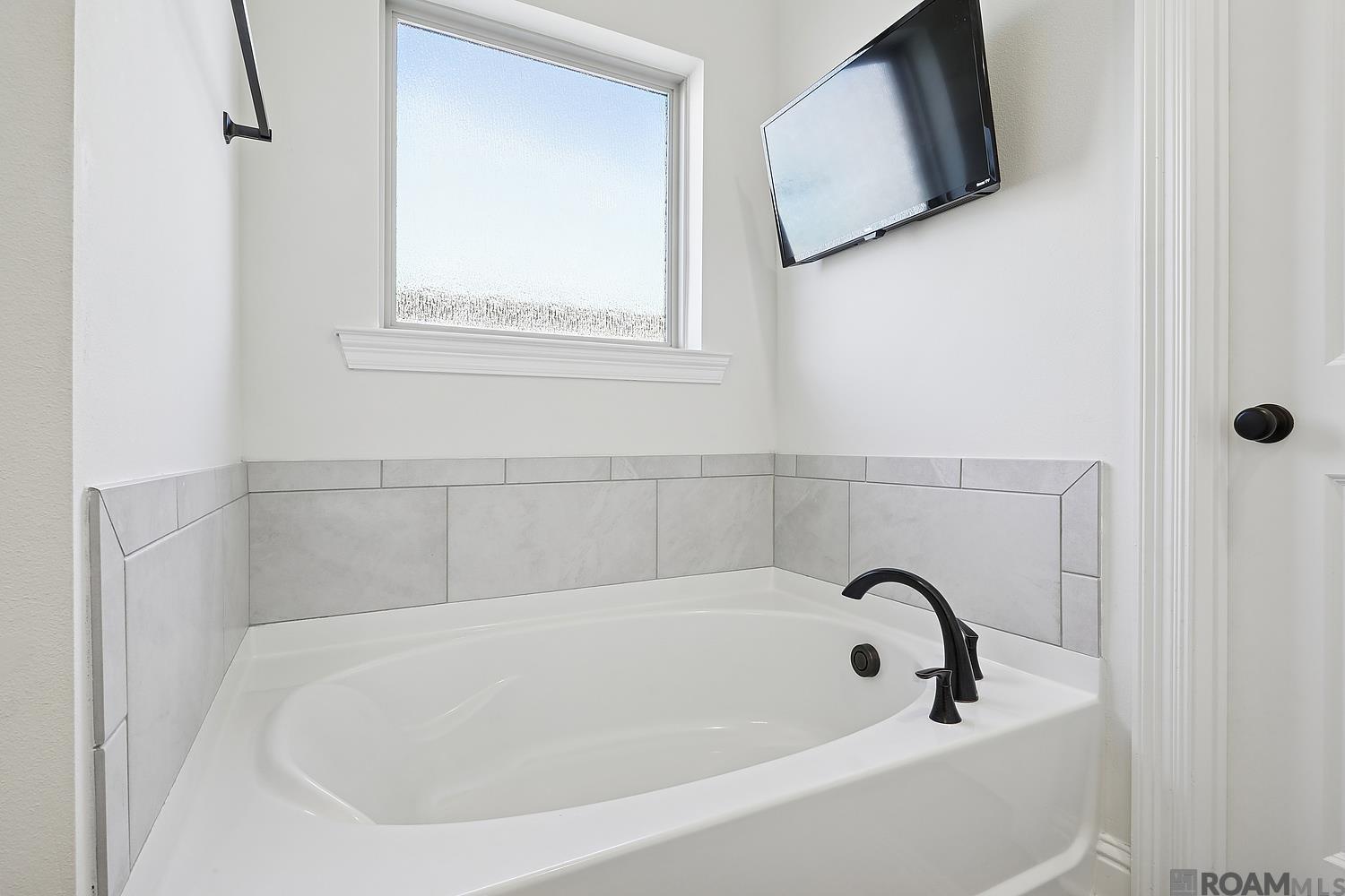 41177 Coastline Ave, Gonzales, LA, 70737