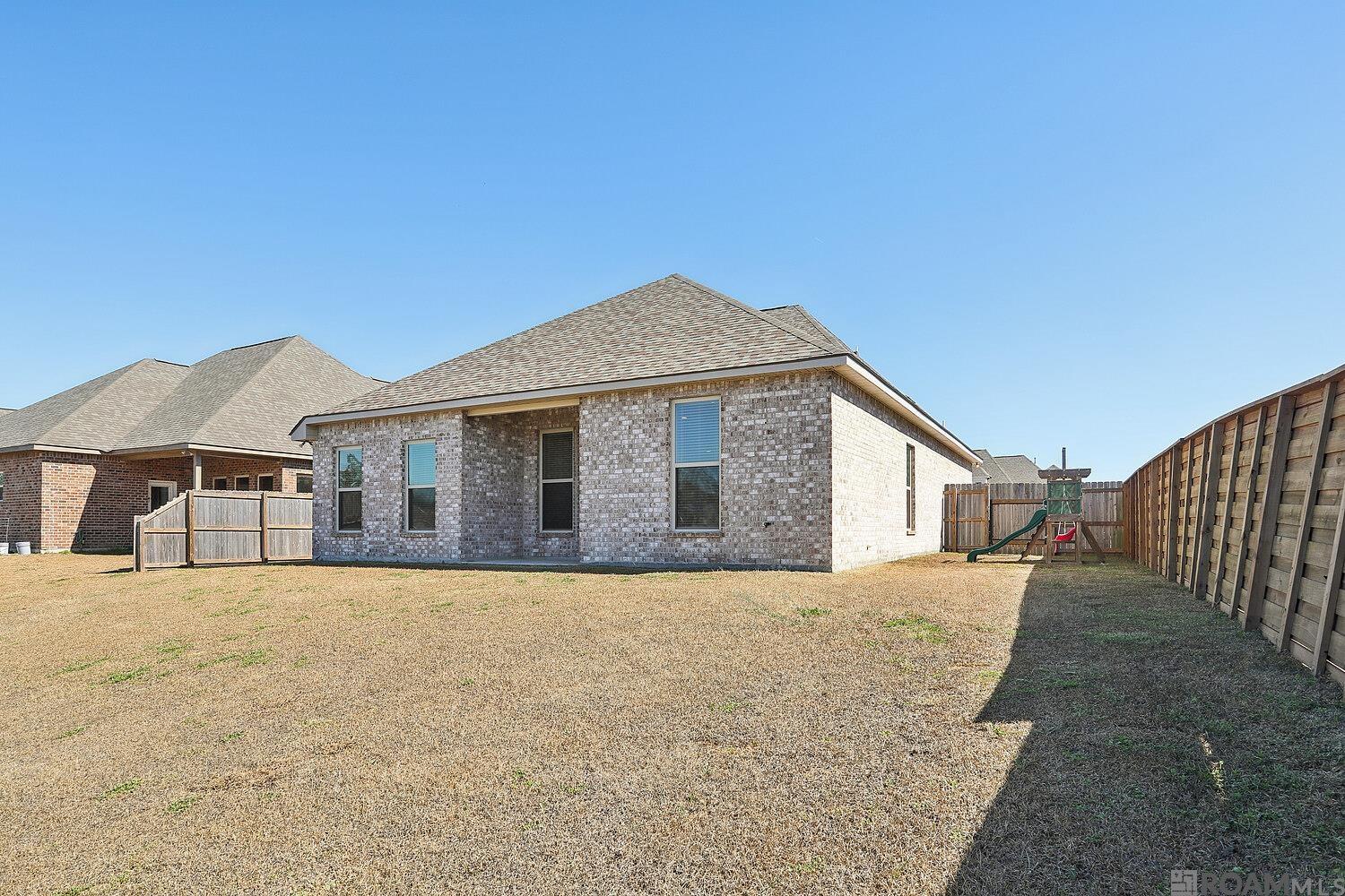 41177 Coastline Ave, Gonzales, LA, 70737