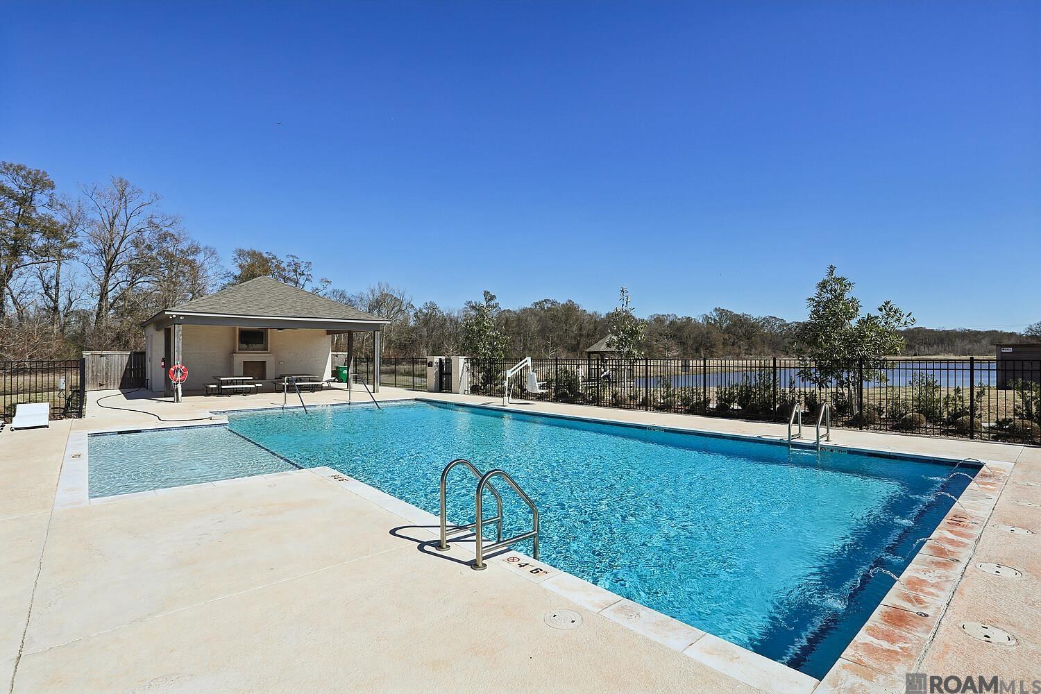 41177 Coastline Ave, Gonzales, LA, 70737