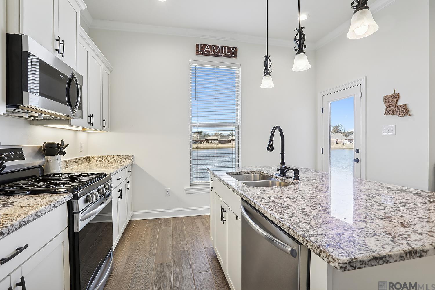 41177 Coastline Ave, Gonzales, LA, 70737