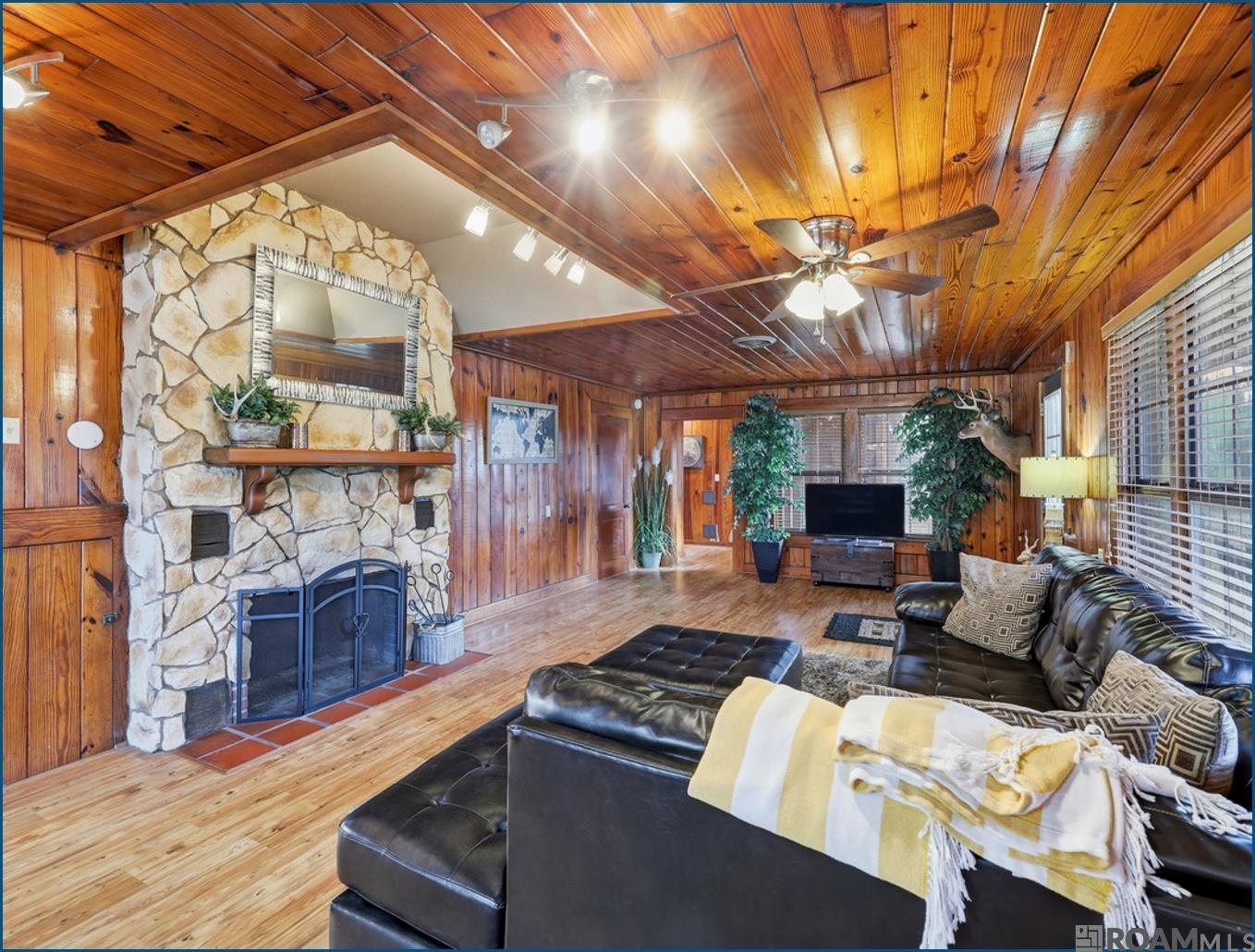 4240 JANA Lane, Kiln, MS, 39556