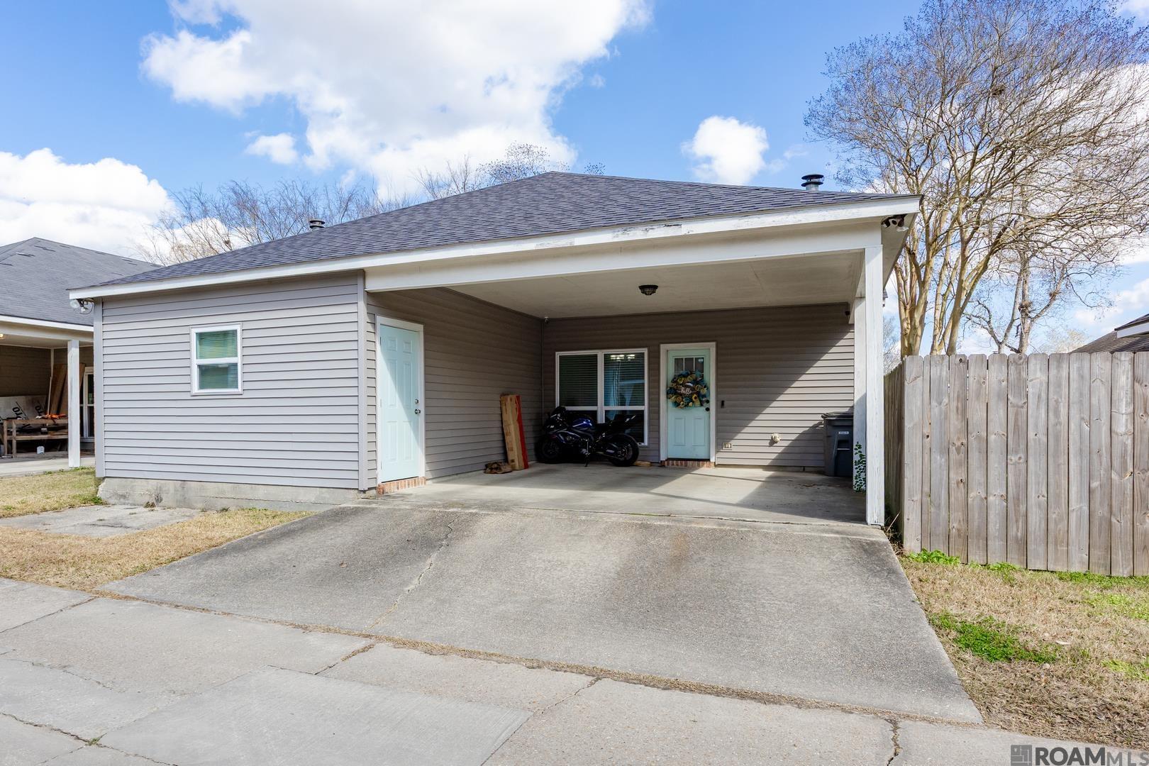 732 Elk Lake Dr, Baton Rouge, LA, 70816