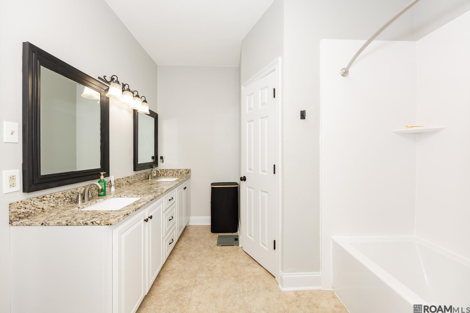 732 Elk Lake Dr, Baton Rouge, LA, 70816