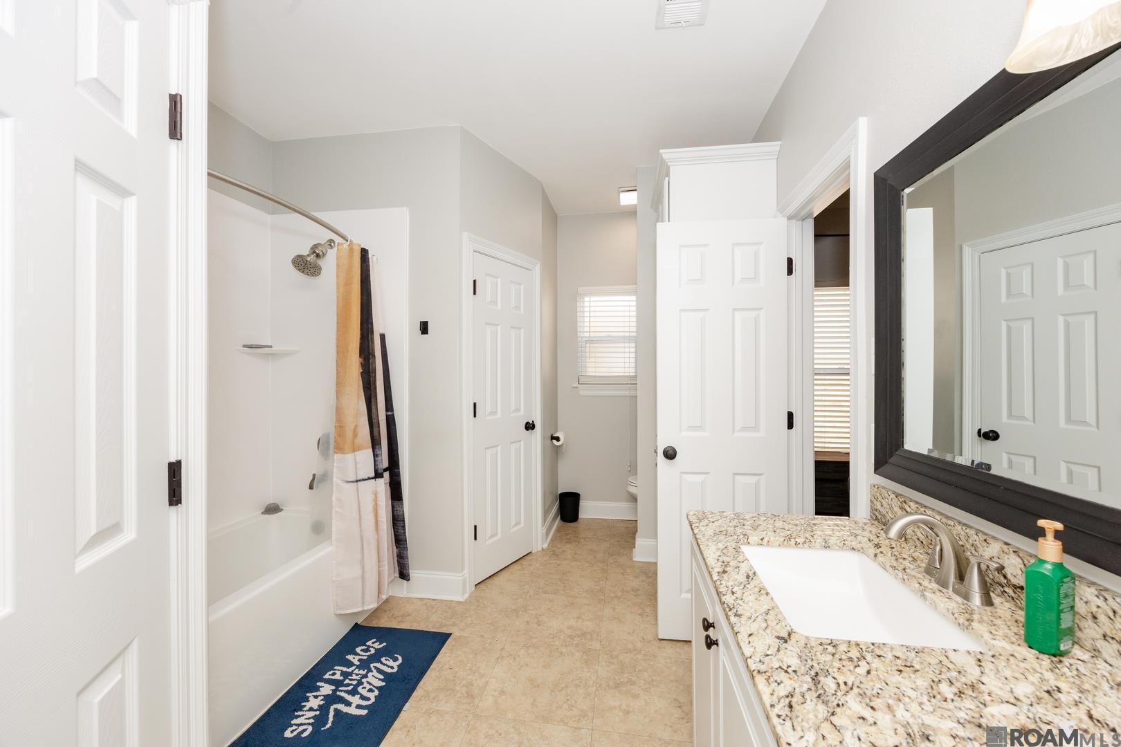 732 Elk Lake Dr, Baton Rouge, LA, 70816