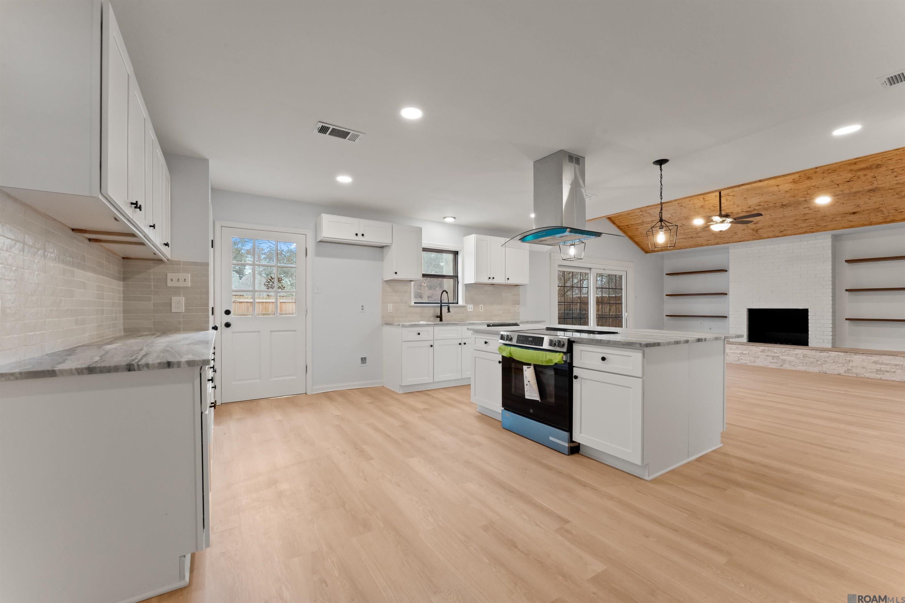 8687 Chandler Dr, Baton Rouge, LA, 70808