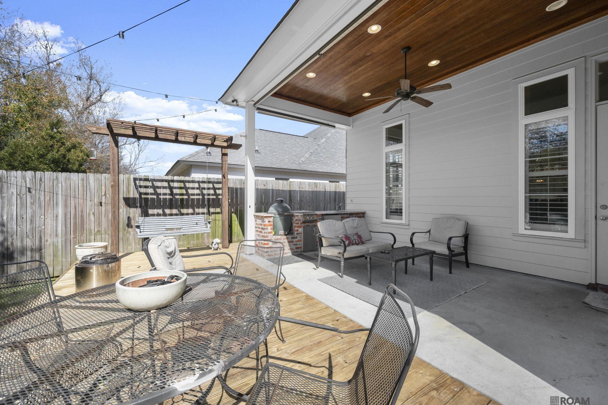 18541 Oakland Crossing Blvd, Prairieville, LA, 70769