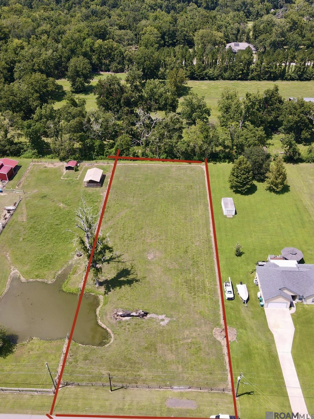 8856 Singleton Rd, Port Allen, LA, 70767