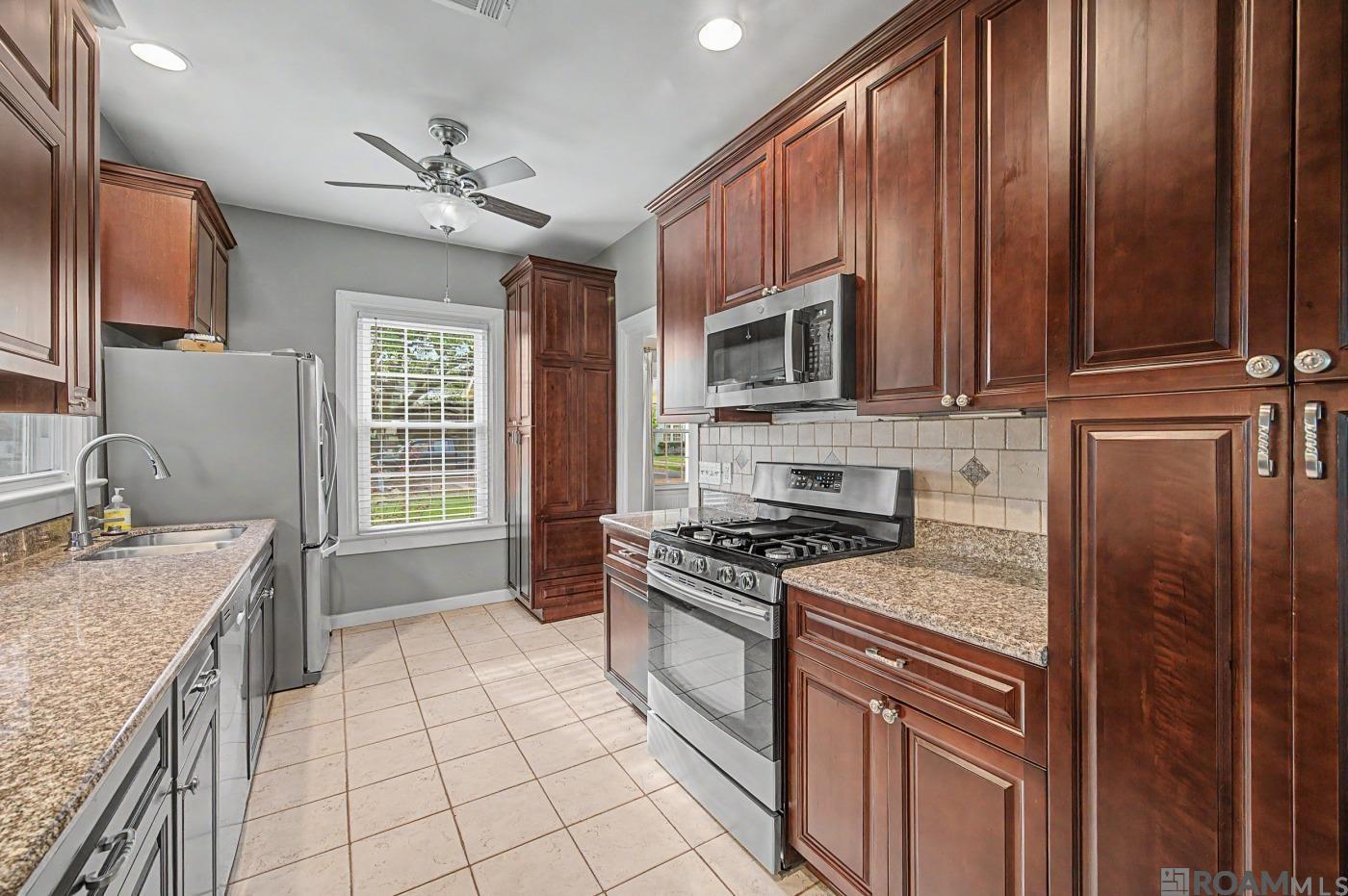 2179 Hollydale Ave, Baton Rouge, LA, 70808