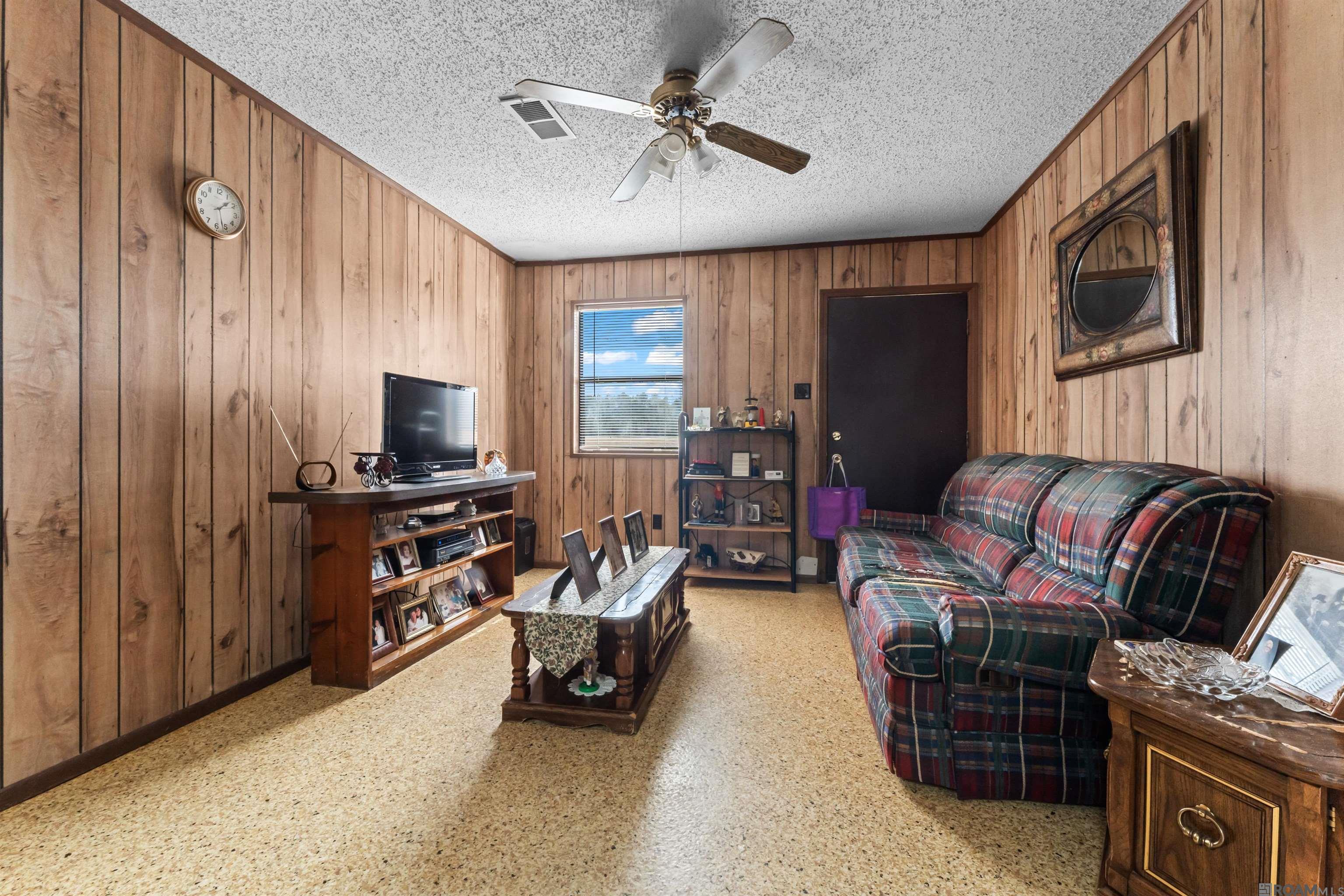 807 Lemon B Rd, Slaughter, LA, 70730