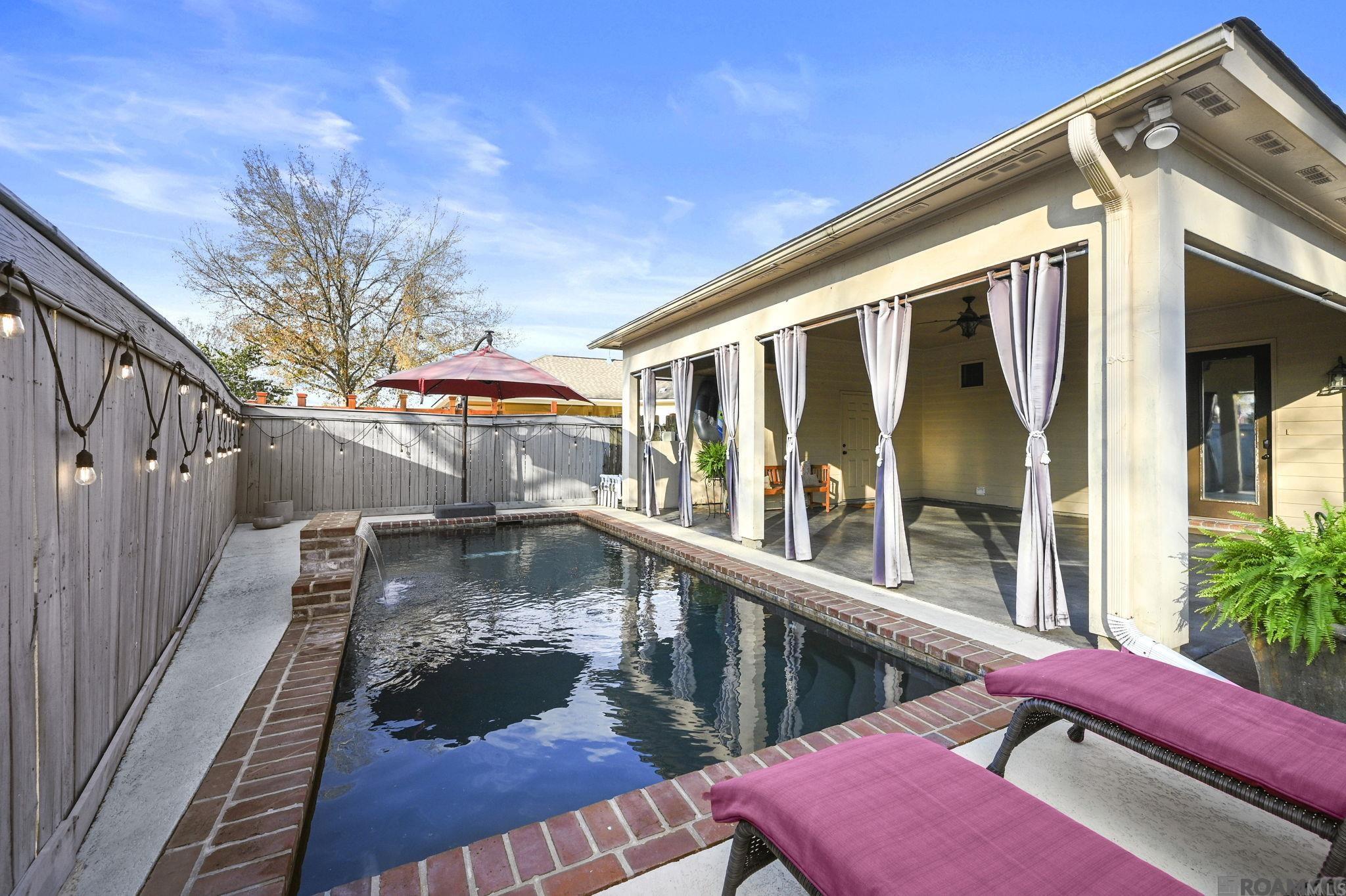 10142 Old World Dr, Baton Rouge, LA, 70817