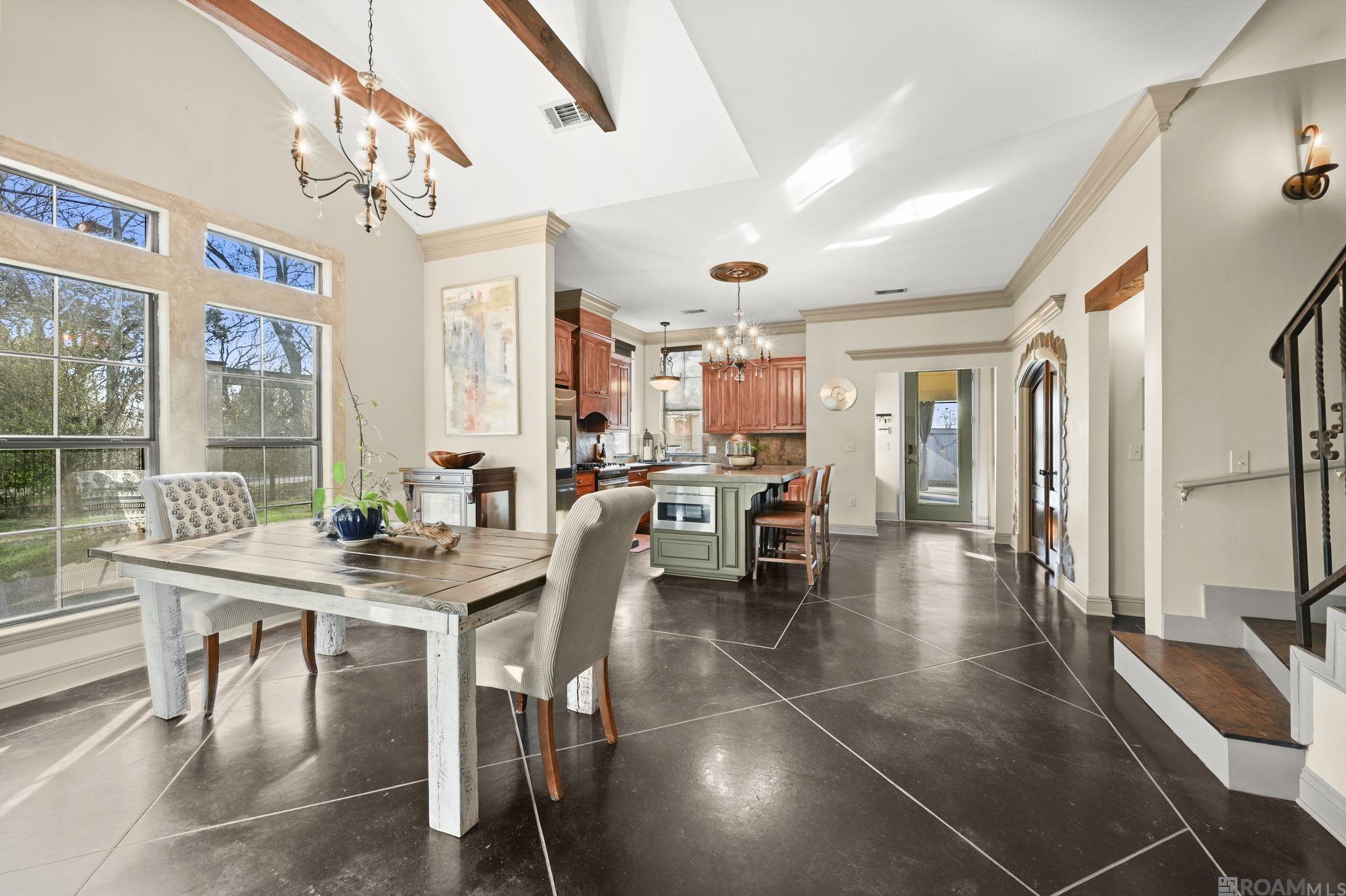 10142 Old World Dr, Baton Rouge, LA, 70817