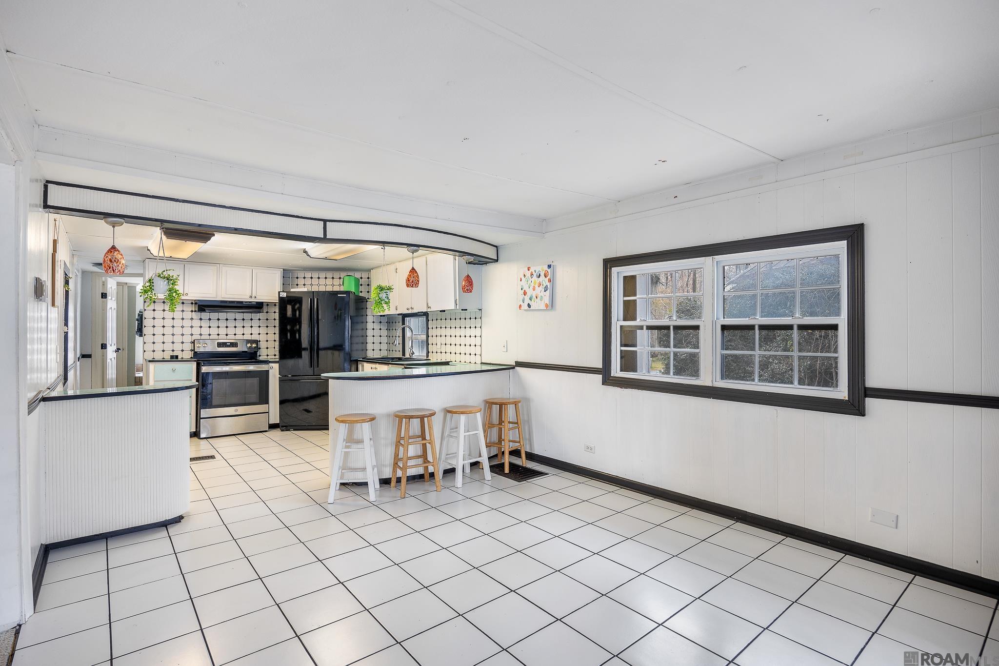 18739 River Bend Rd, Maurepas, LA, 70449