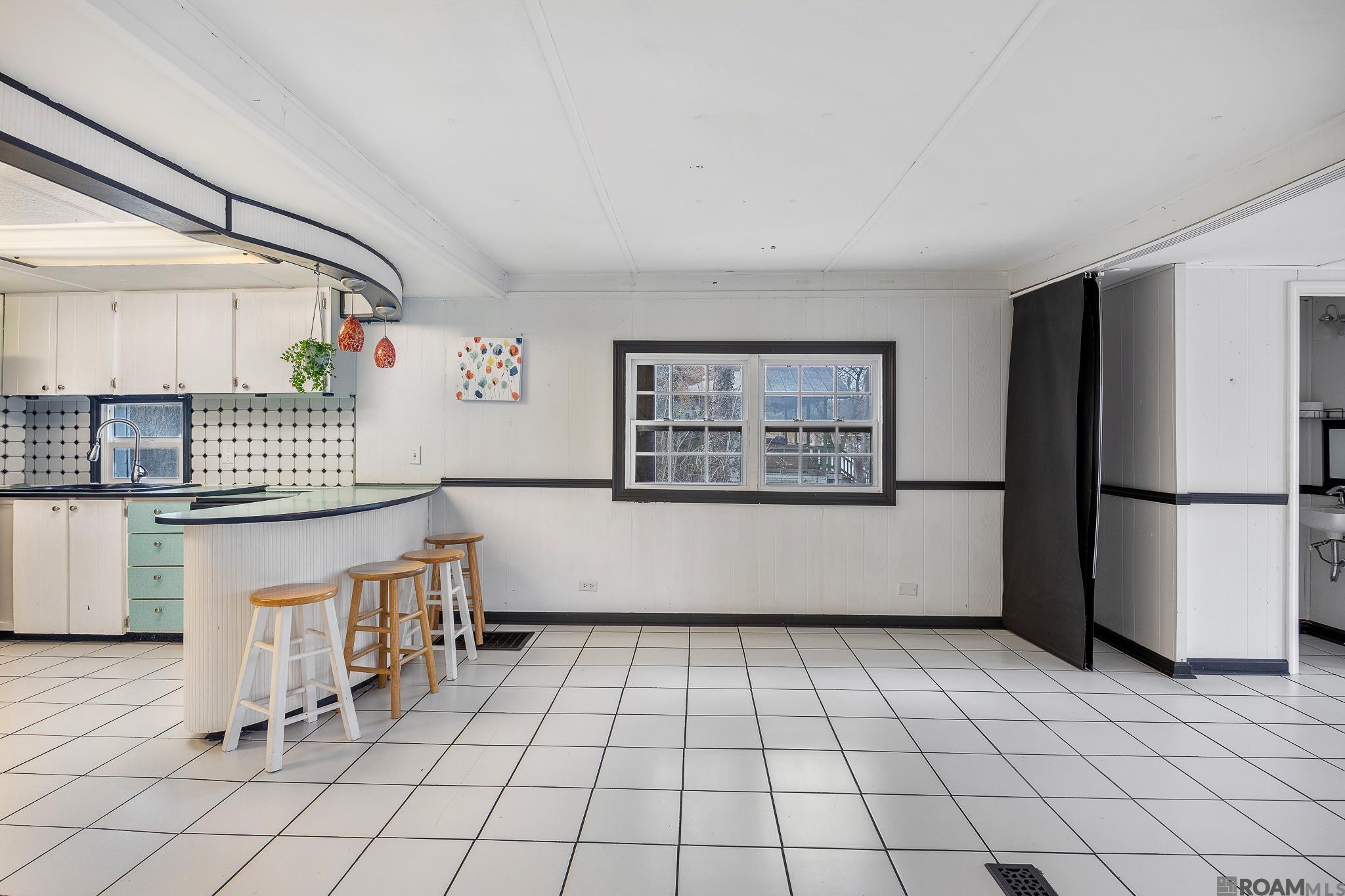 18739 River Bend Rd, Maurepas, LA, 70449