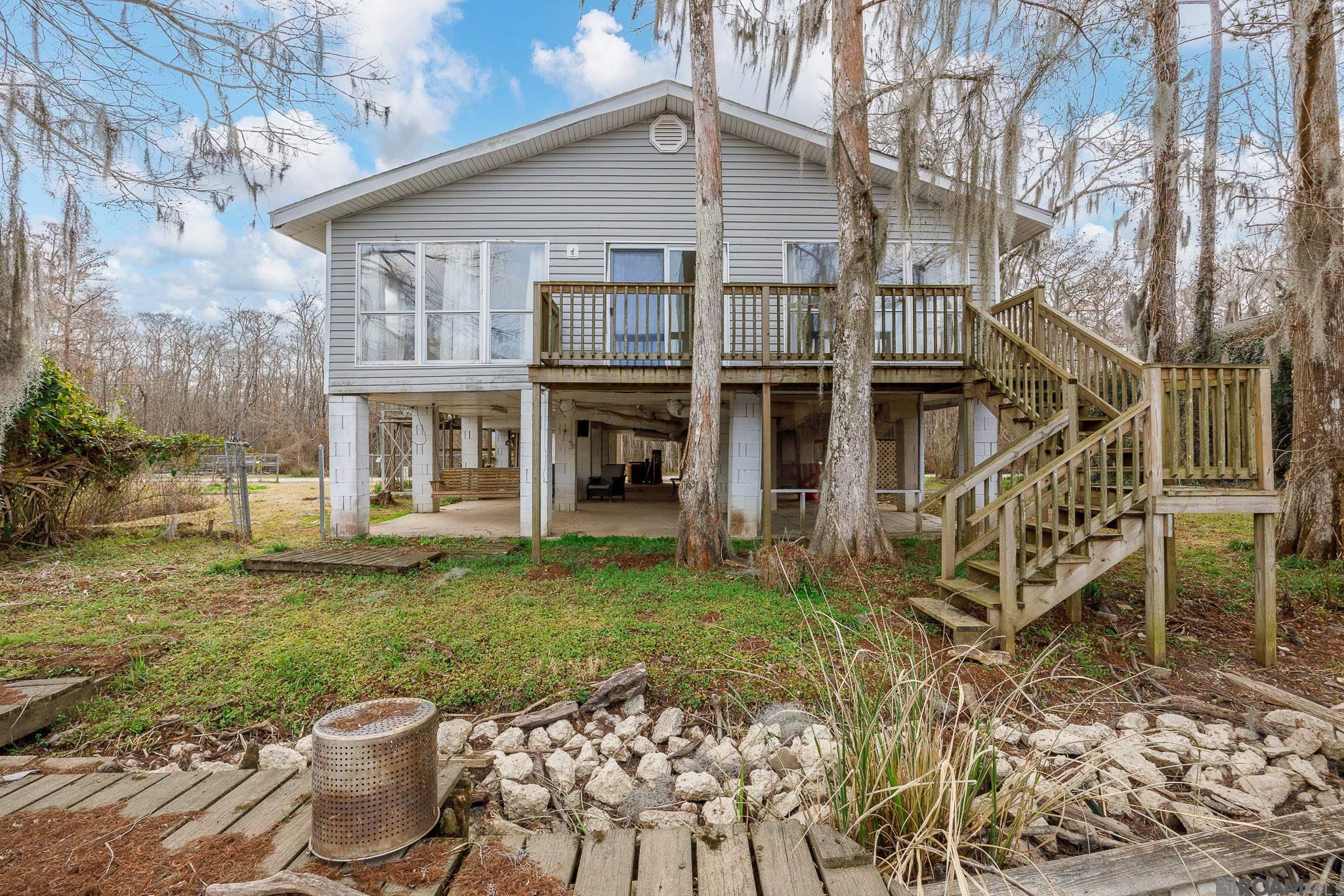 18739 River Bend Rd, Maurepas, LA, 70449