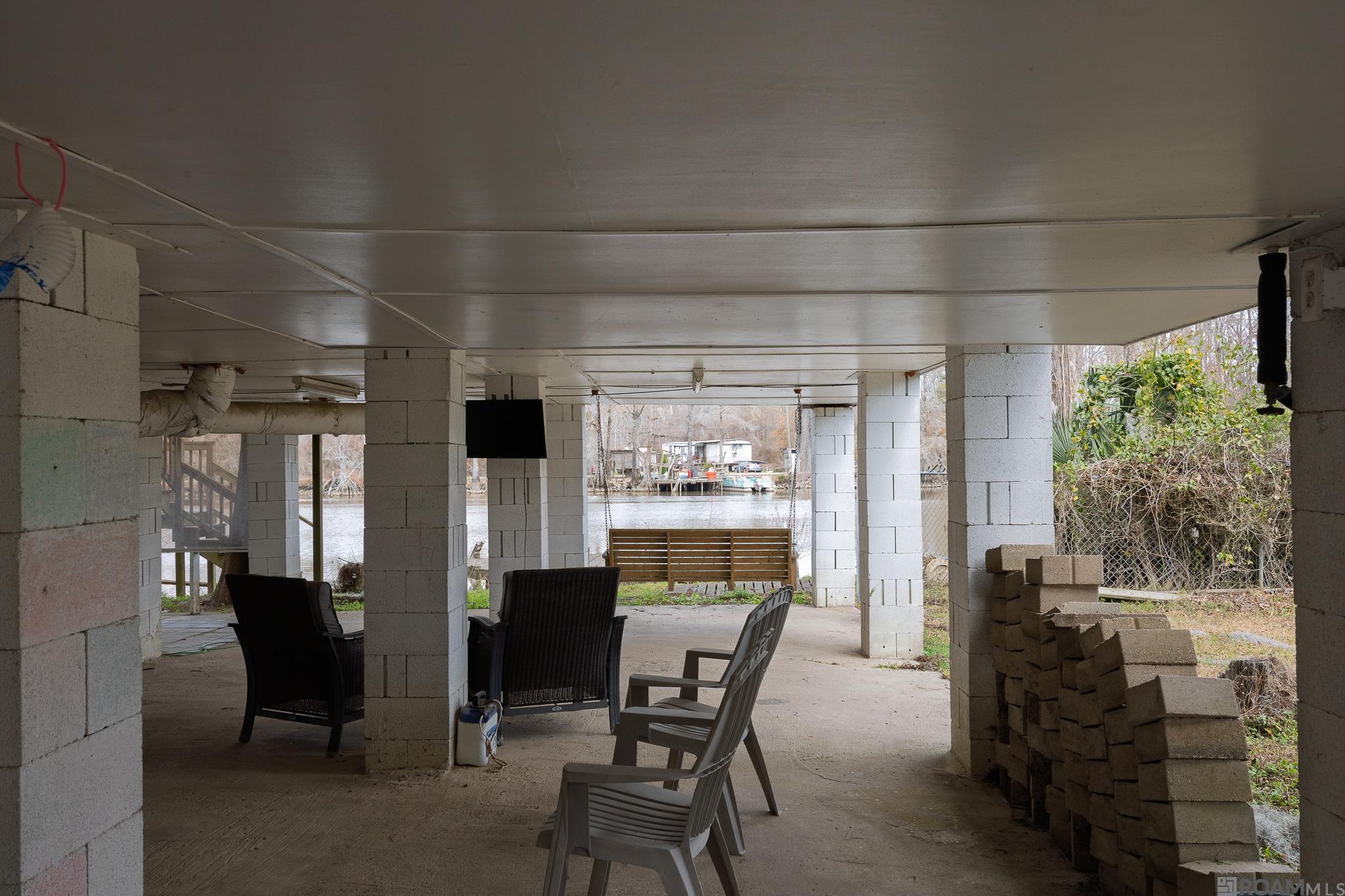 18739 River Bend Rd, Maurepas, LA, 70449