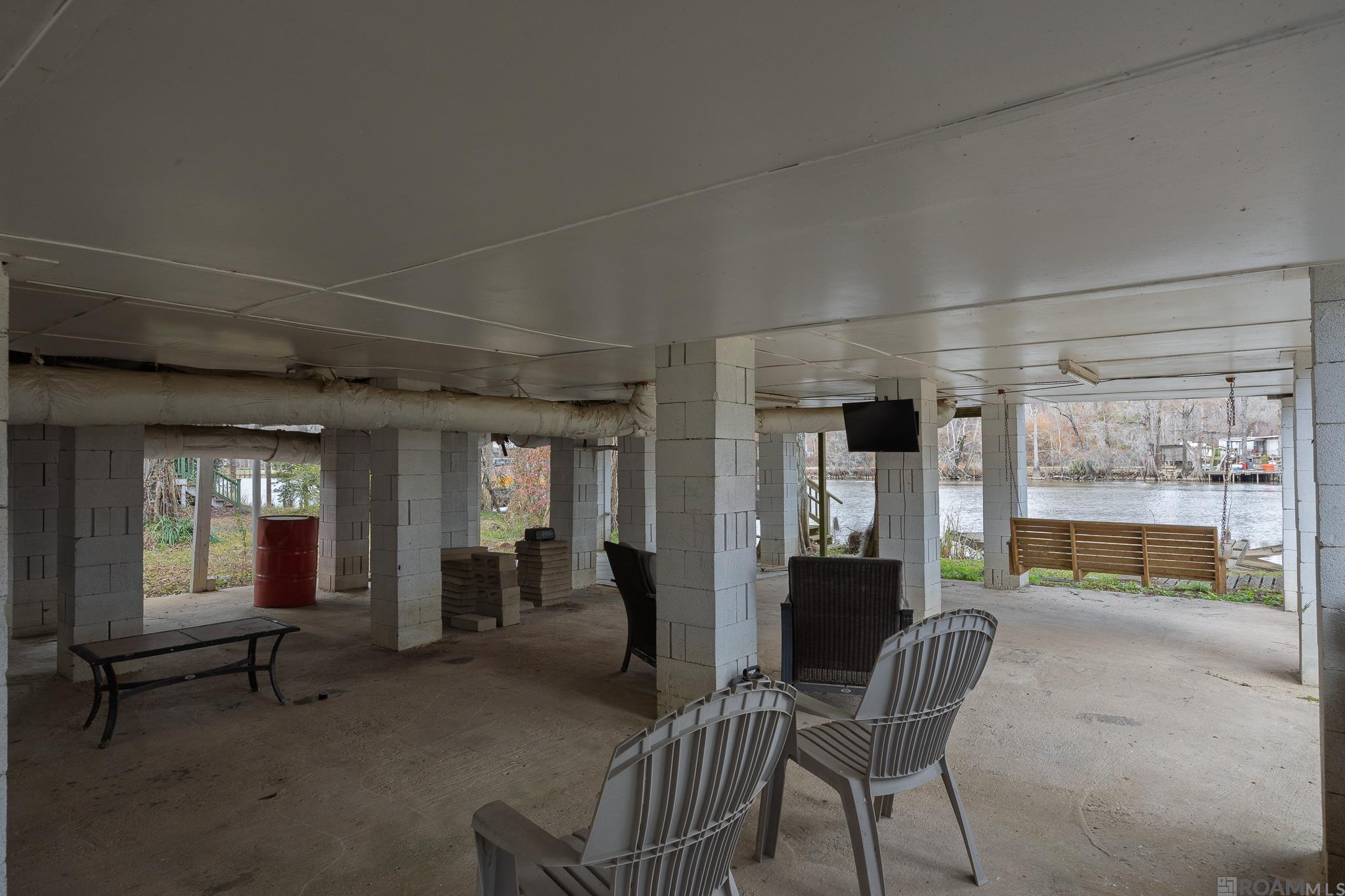 18739 River Bend Rd, Maurepas, LA, 70449