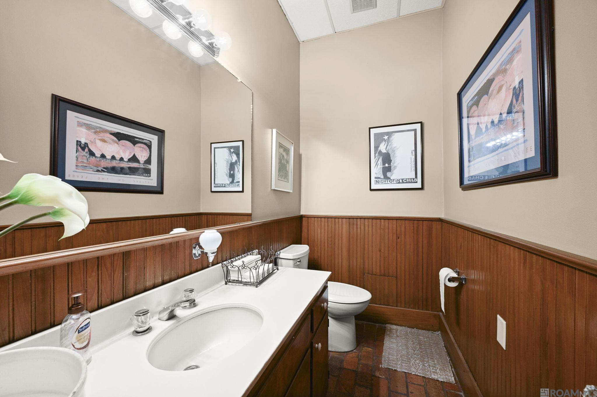 830 Main St, Baton Rouge, LA, 70802