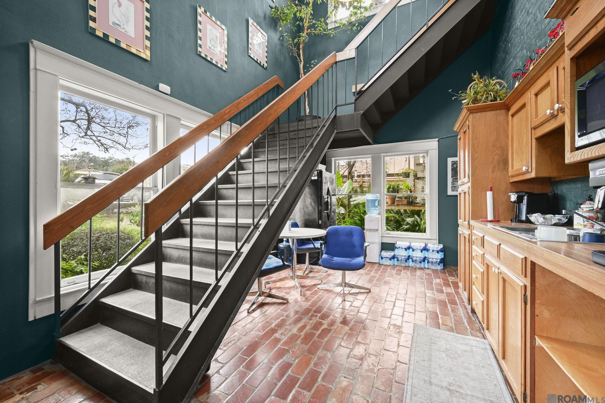 830 Main St, Baton Rouge, LA, 70802