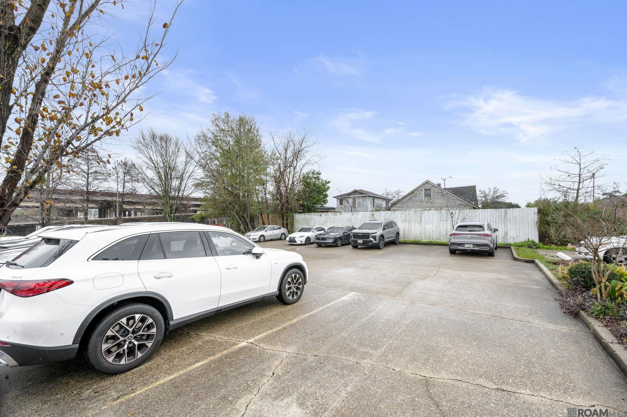 830 Main St, Baton Rouge, LA, 70802