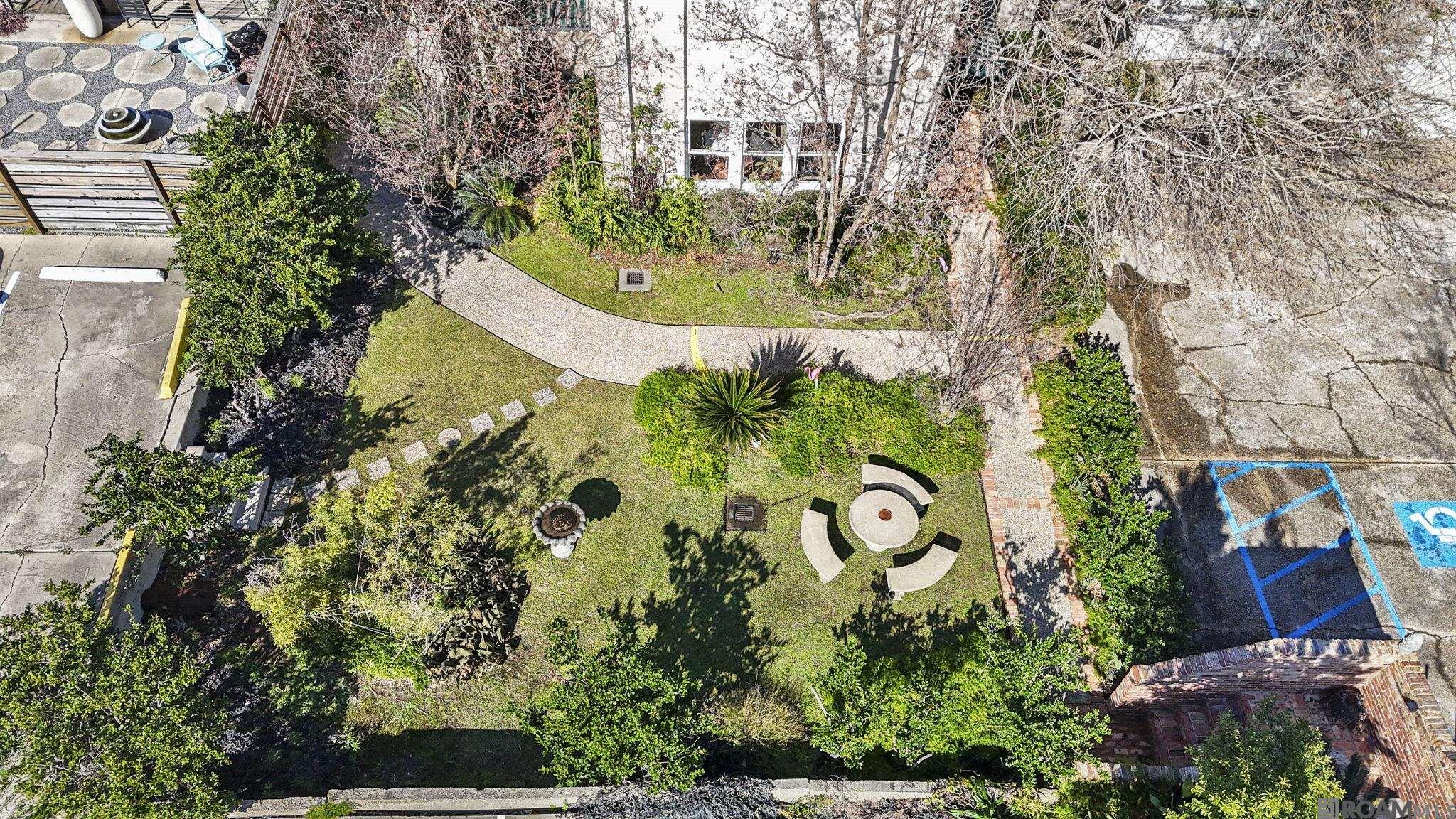 830 Main St, Baton Rouge, LA, 70802