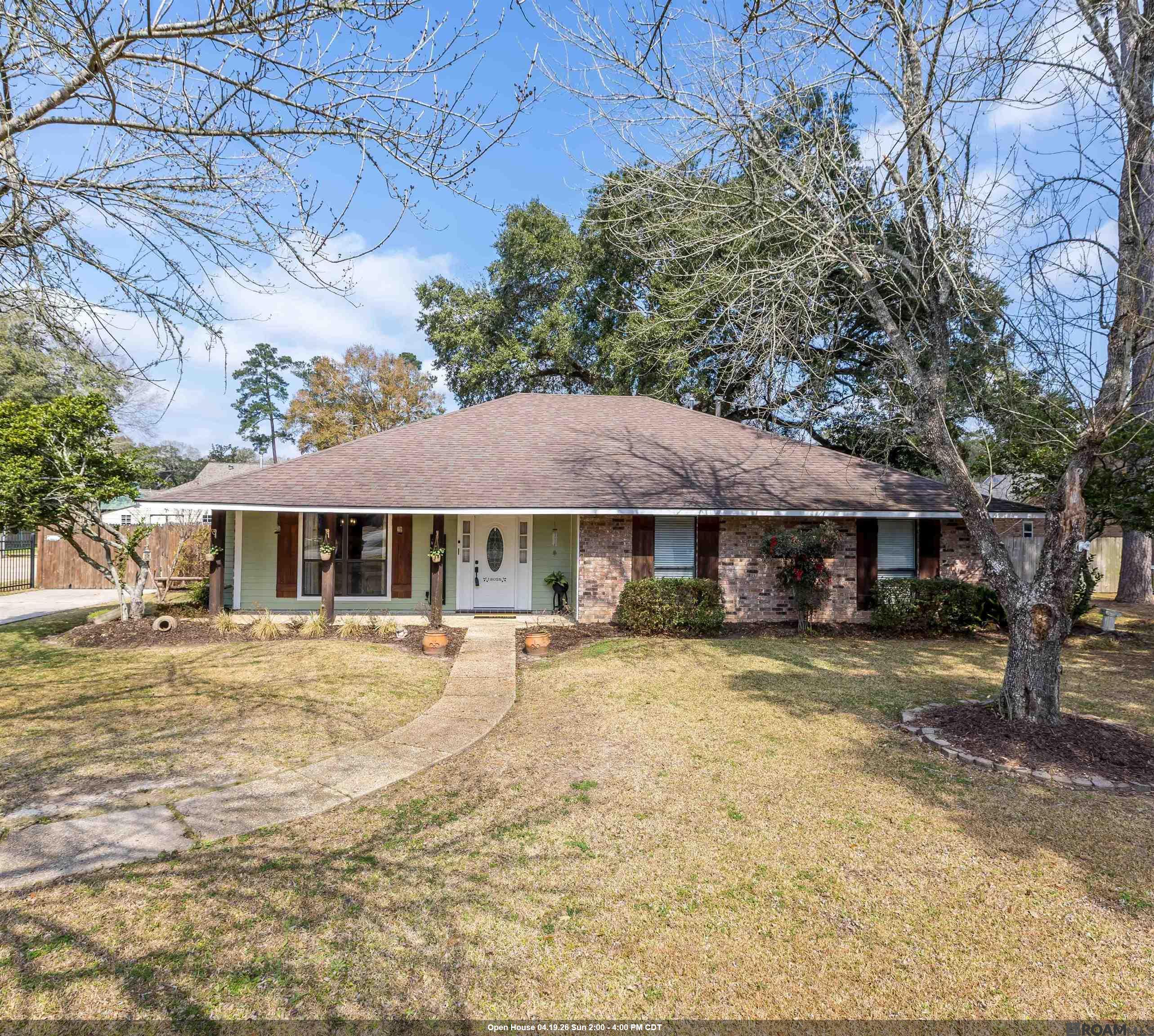 18025 Burnham Way, Greenwell Springs, LA, 70739
