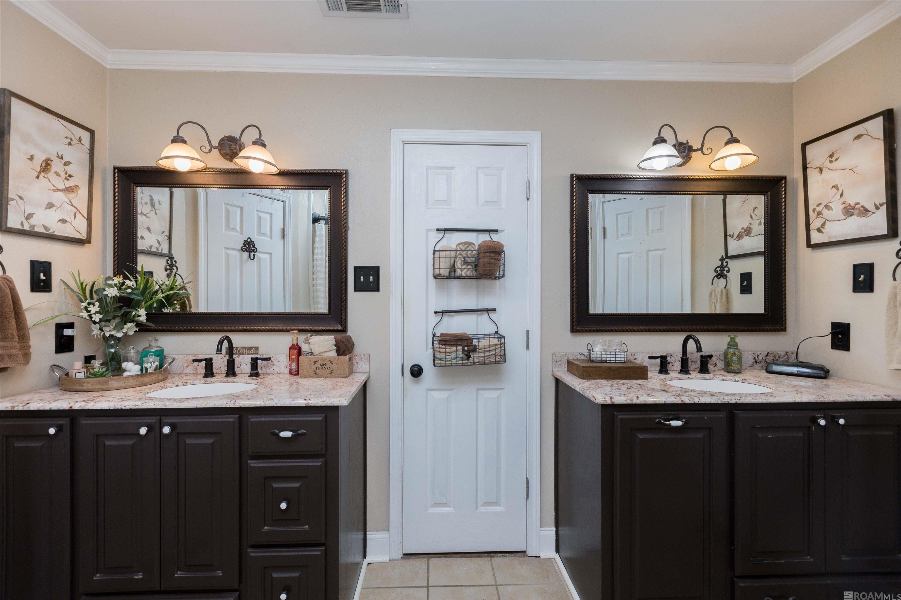 18025 Burnham Way, Greenwell Springs, LA, 70739