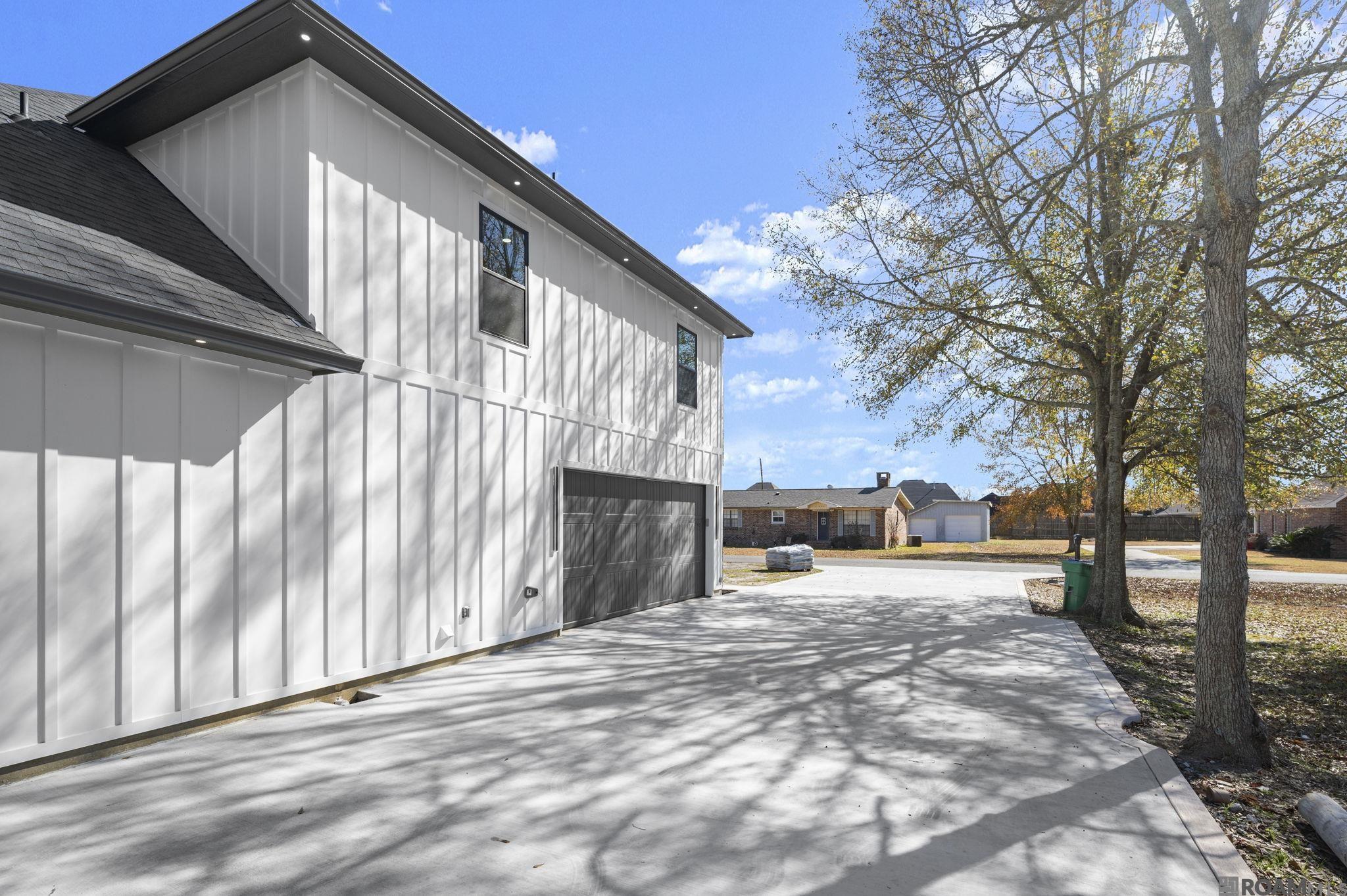 41094 Lee Dr, Gonzales, LA, 70737