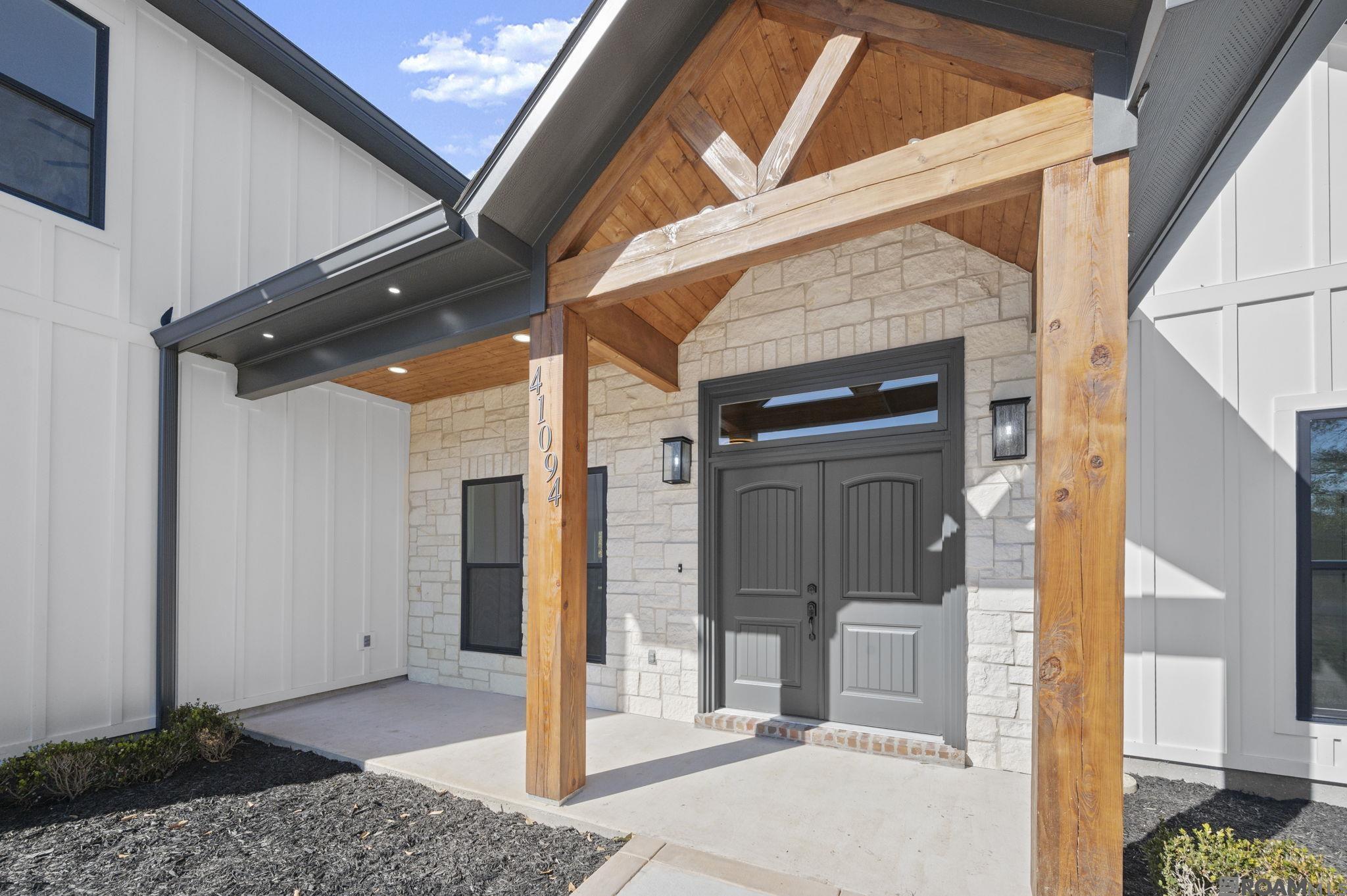 41094 Lee Dr, Gonzales, LA, 70737