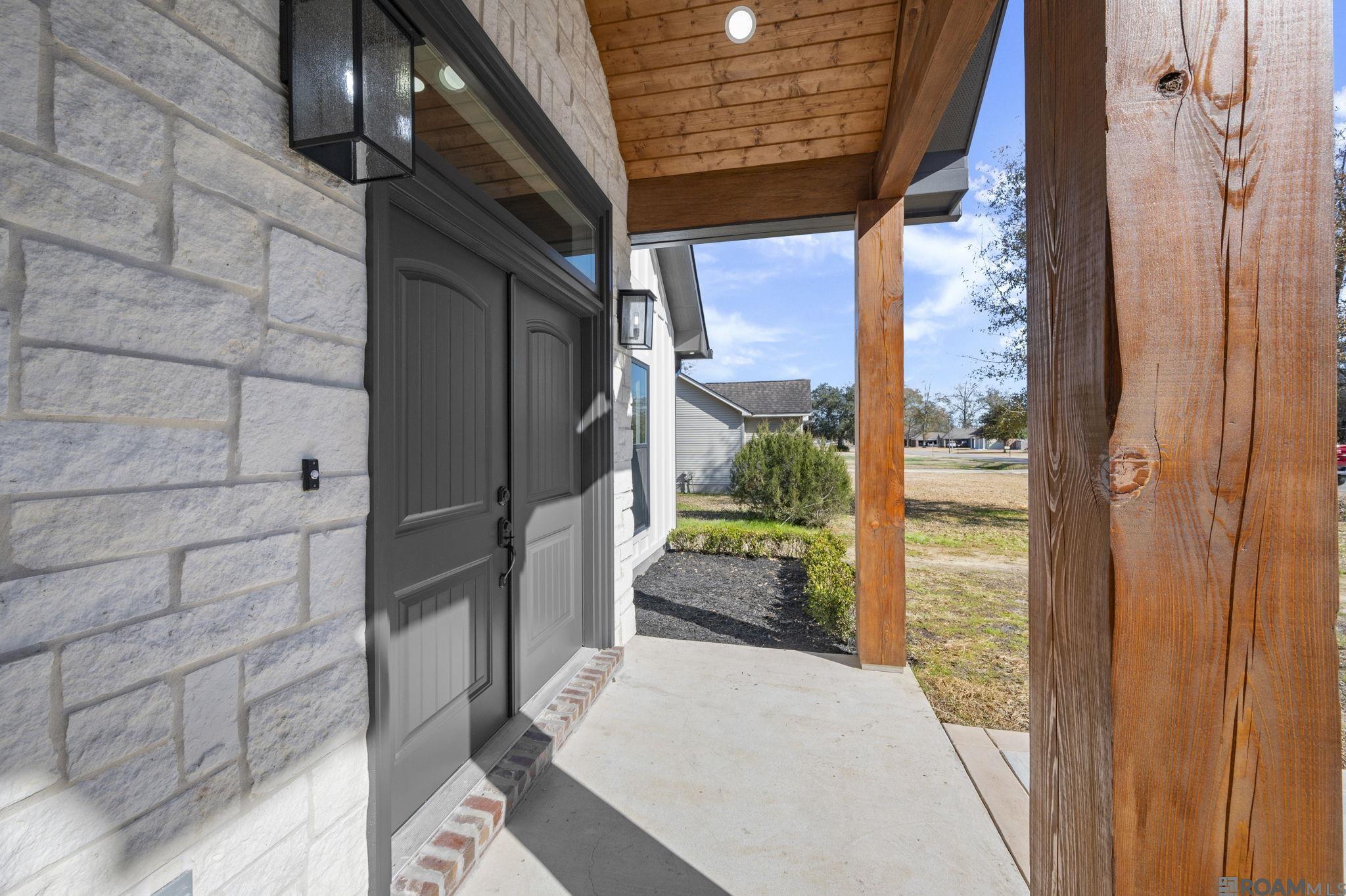 41094 Lee Dr, Gonzales, LA, 70737