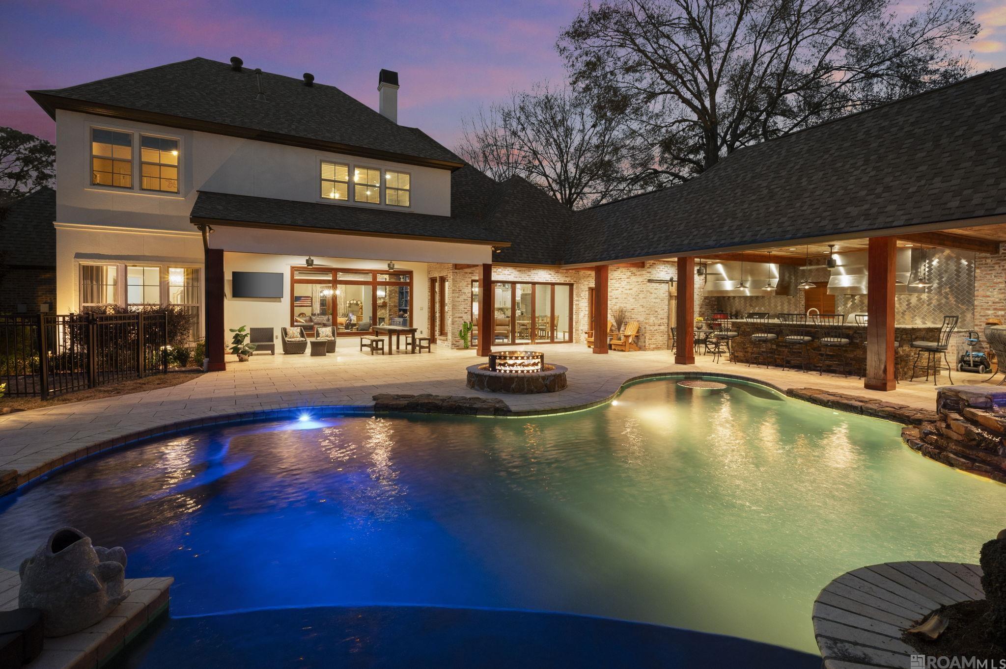 $750,000+