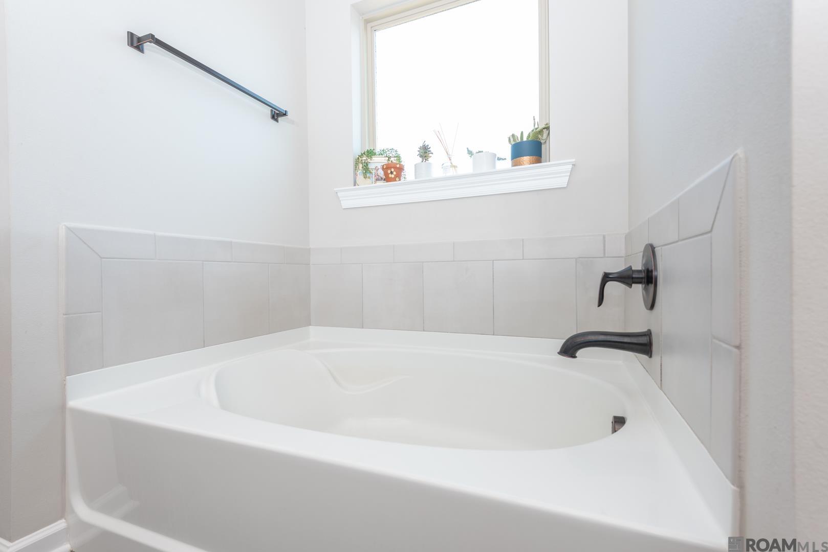 3887 Cane Ridge Dr, Addis, LA, 70710