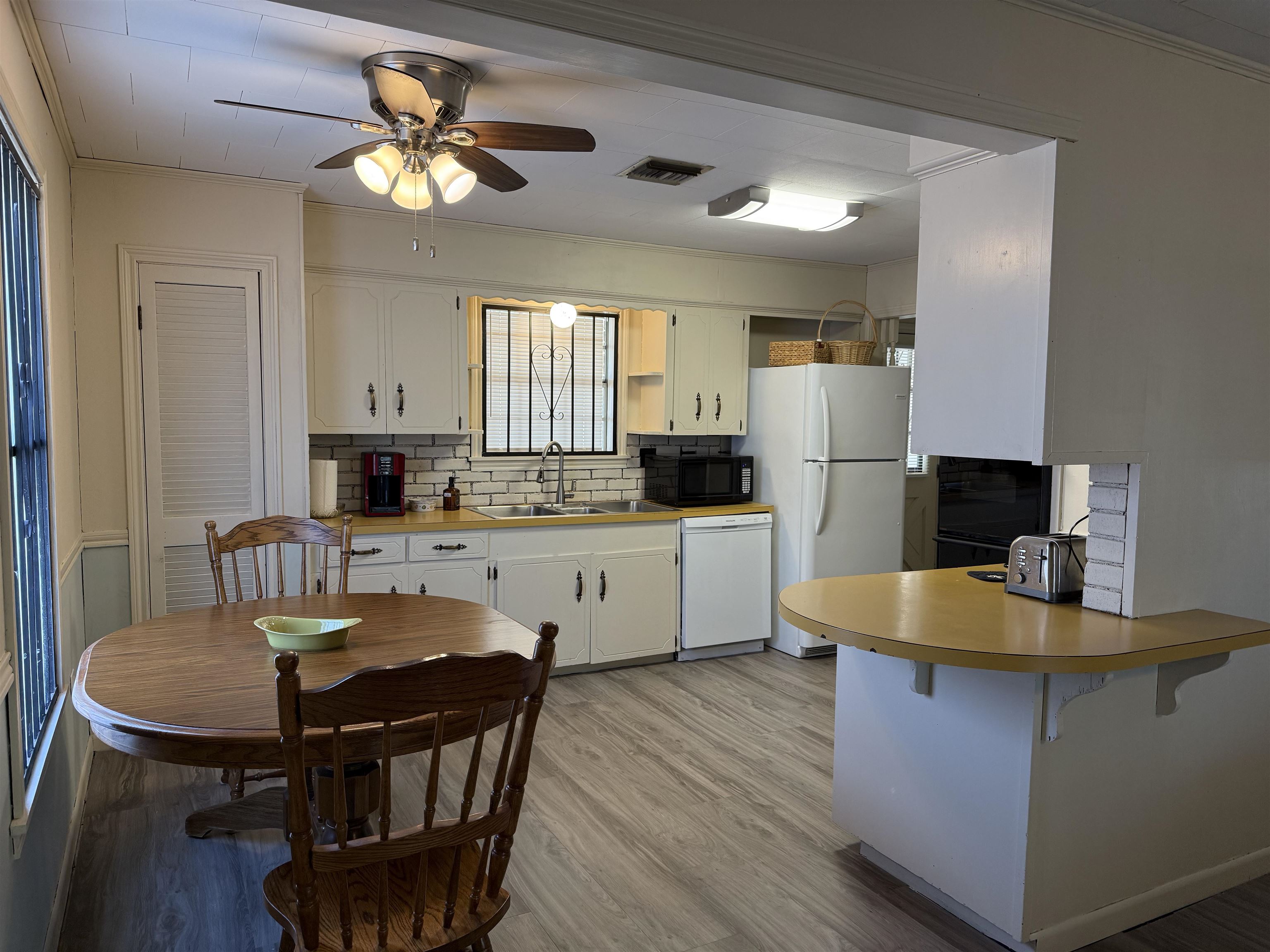 6861 West Main Street, Houma, LA, 70360