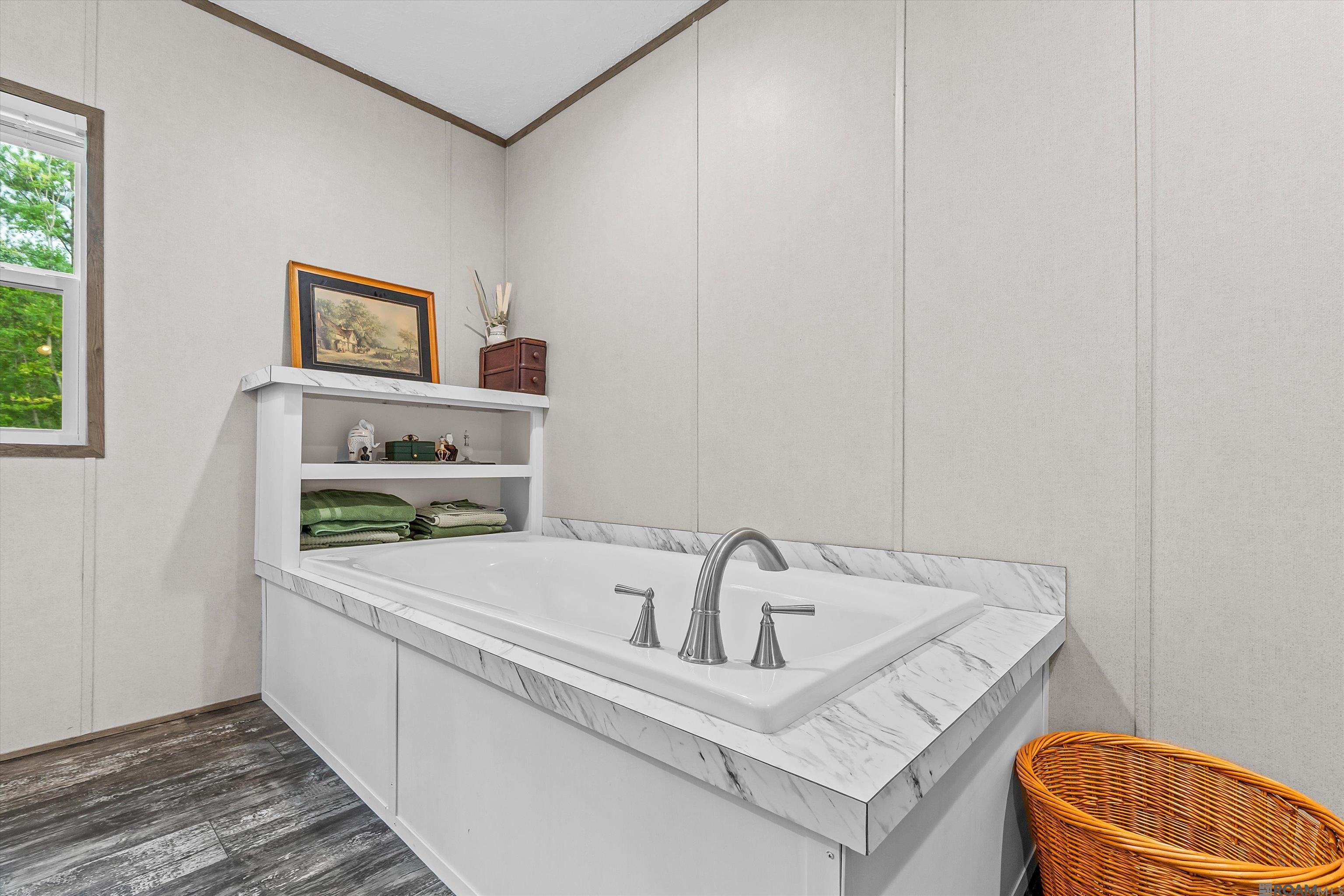 19646 King George, Livingston, LA, 70754