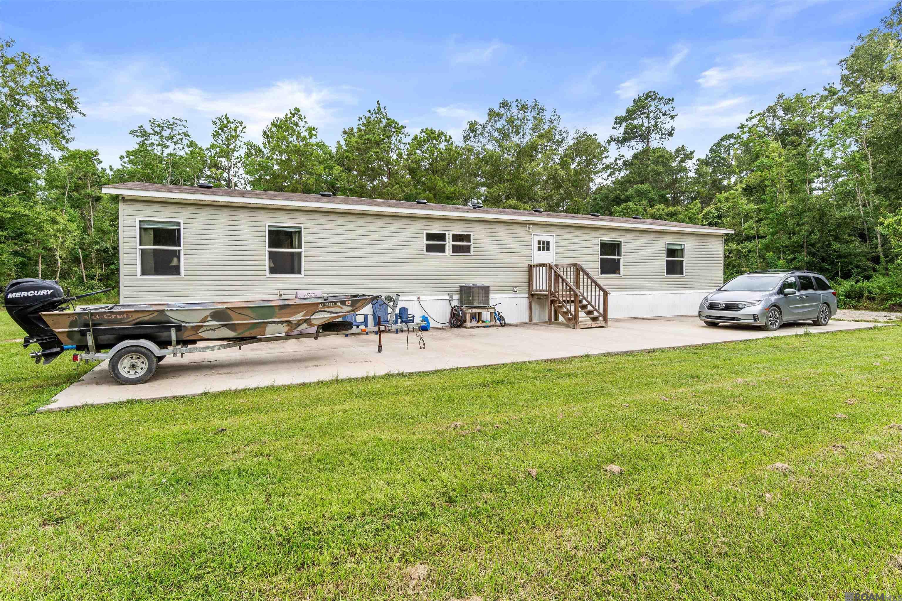 19646 King George, Livingston, LA, 70754