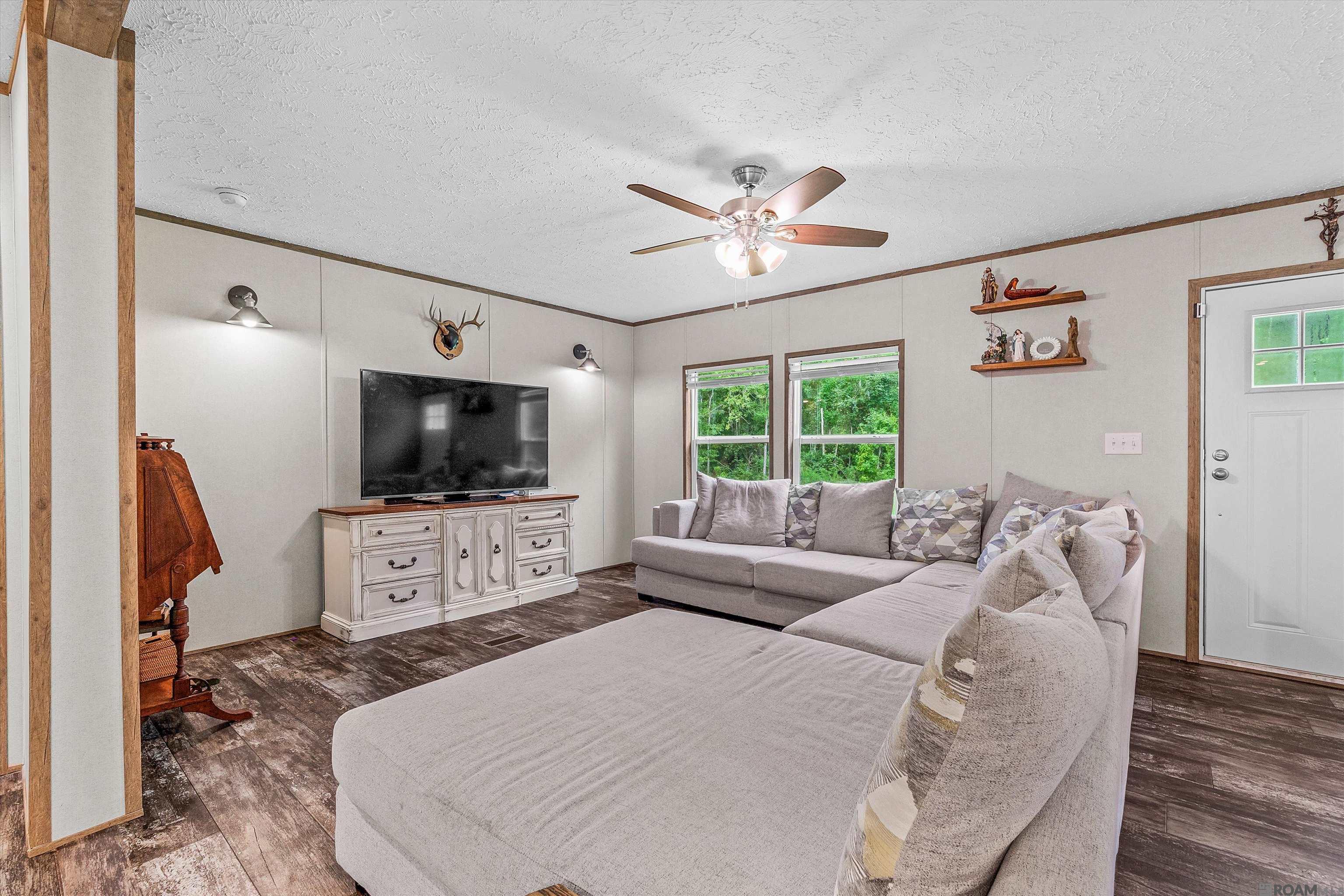 19646 King George, Livingston, LA, 70754