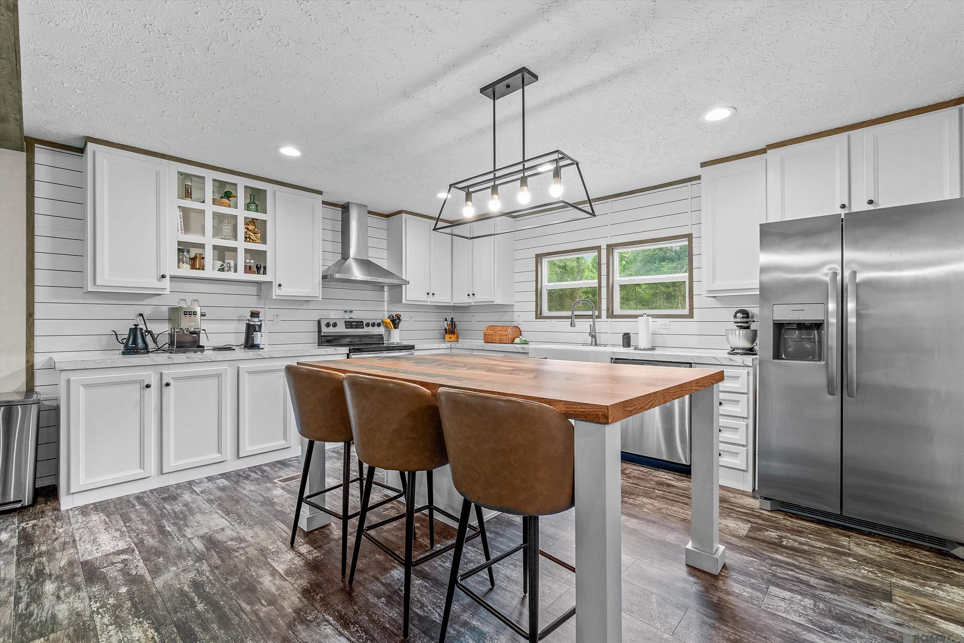 19646 King George, Livingston, LA, 70754