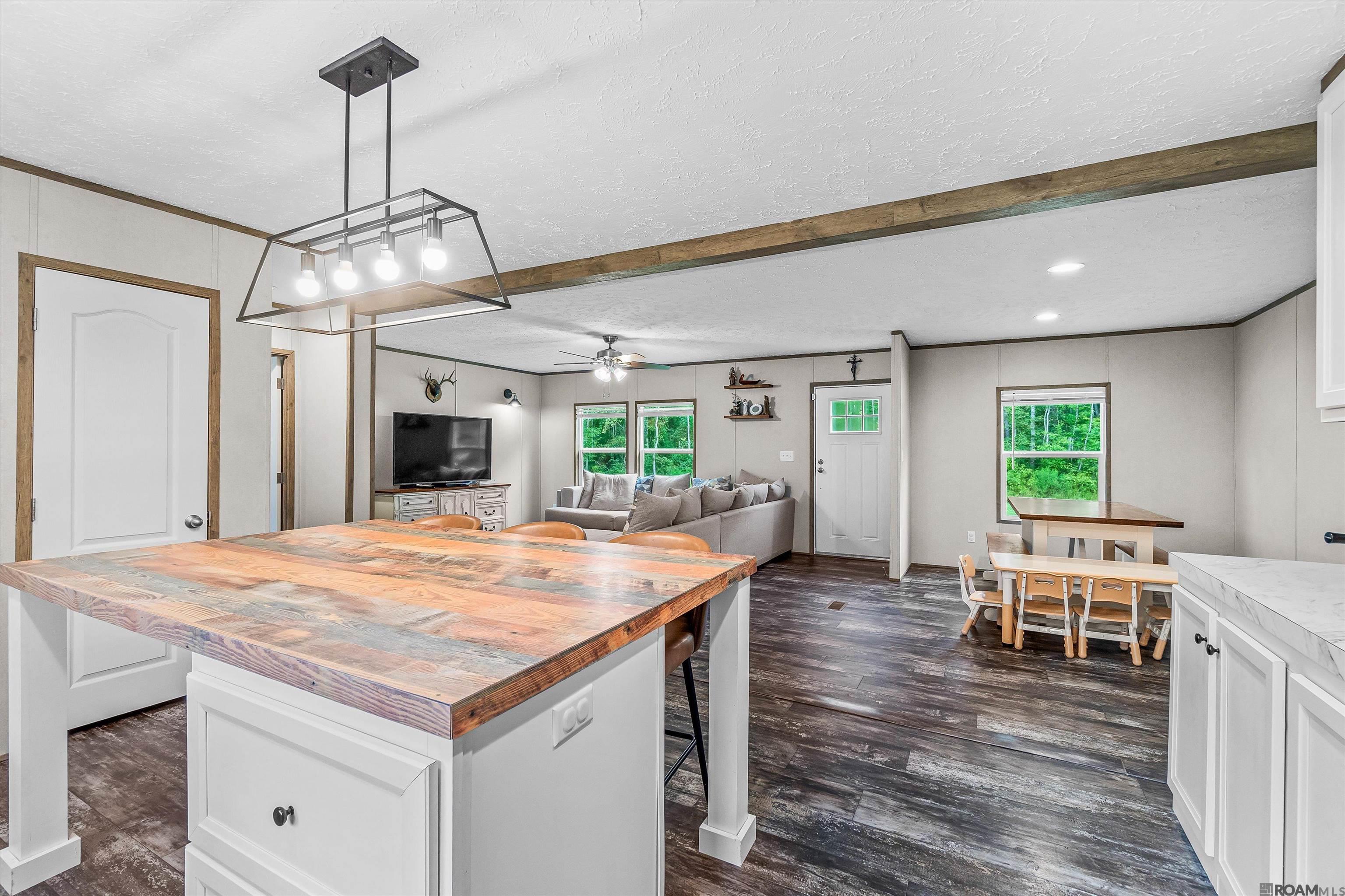 19646 King George, Livingston, LA, 70754