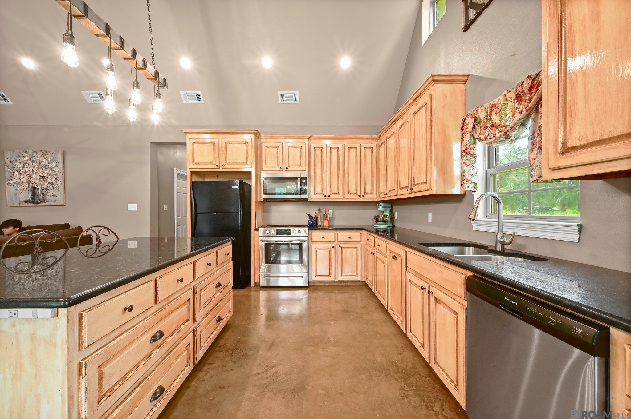 100 Tranquility Oaks, Denham Springs, LA, 70706