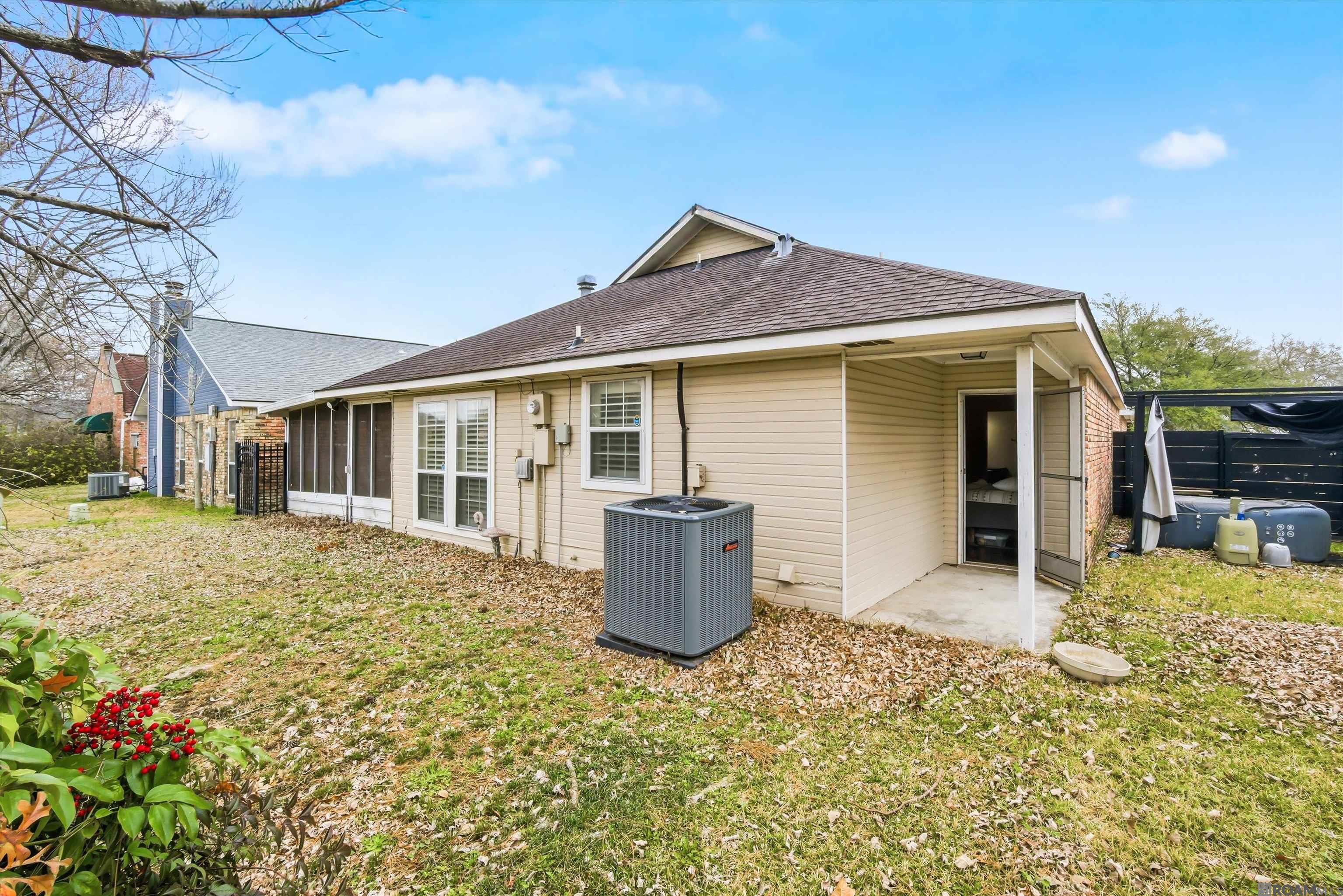 1462 W Fairview Dr, Baton Rouge, LA, 70816