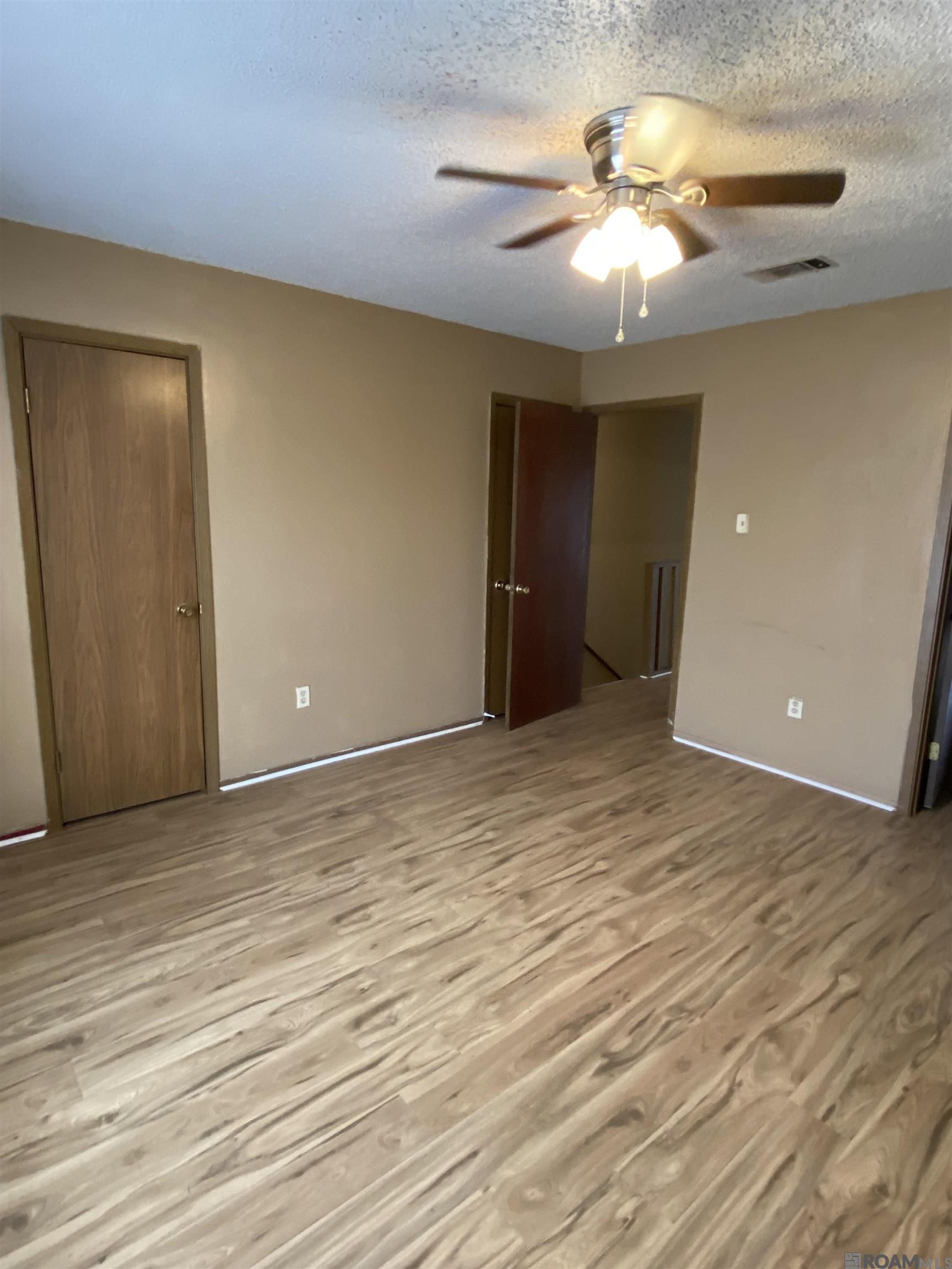 1941 Southpointe Dr, Baton Rouge, LA, 70808