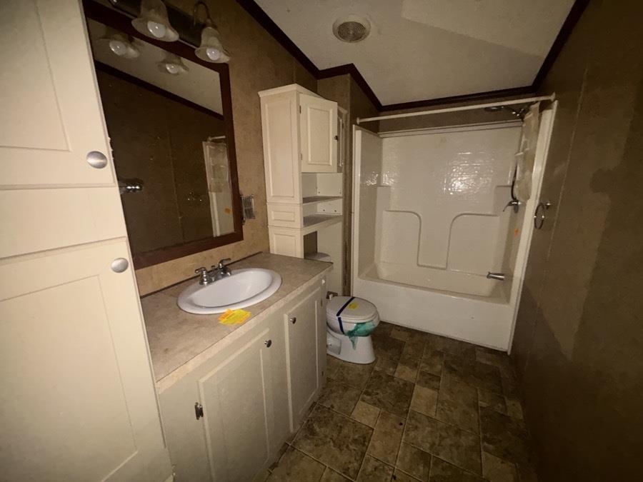 2300 Hwy 182, Raceland, LA, 70394