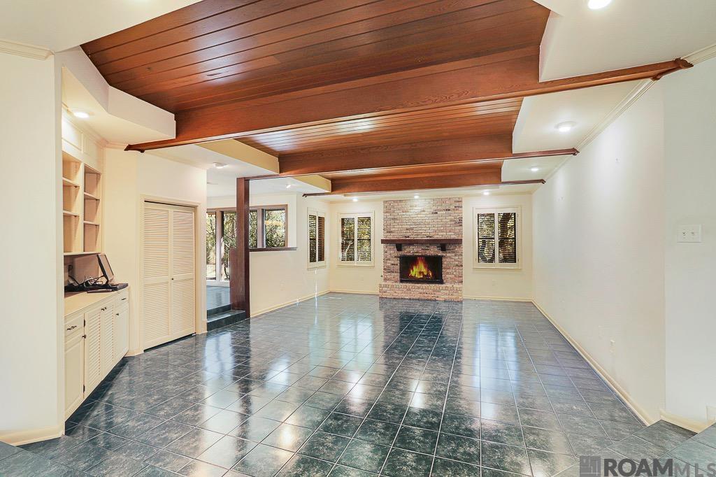 8041 Oak Hollow Dr, Baton Rouge, LA, 70810