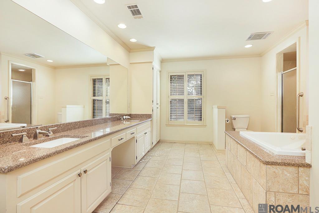 8041 Oak Hollow Dr, Baton Rouge, LA, 70810