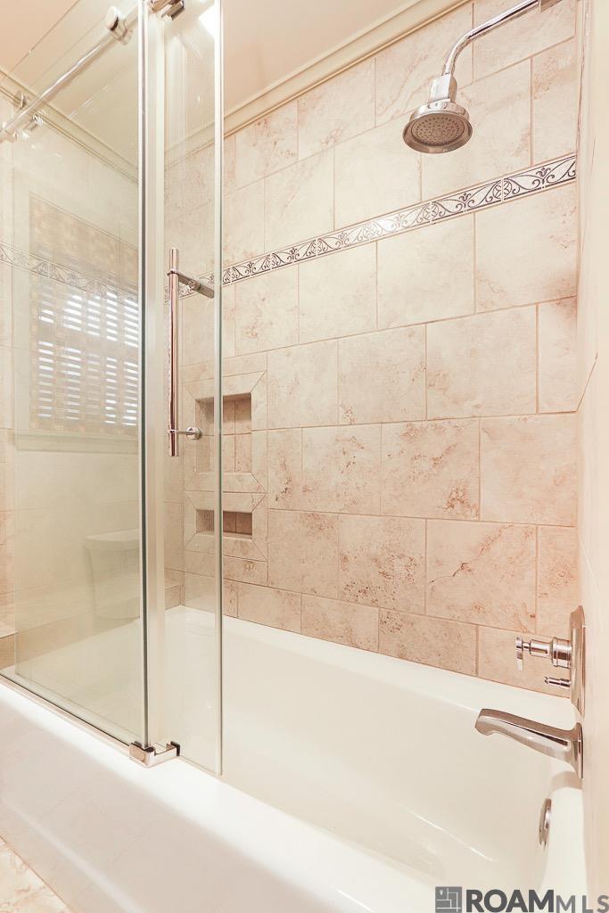 8041 Oak Hollow Dr, Baton Rouge, LA, 70810